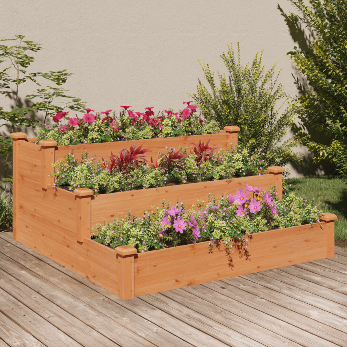 Ein hölzerner, mehrstöckiger Pflanzkasten, gefüllt mit Blumen und Pflanzen, der auf einem Holzdeck steht.