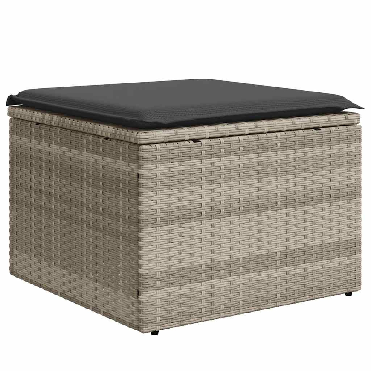 Beige Rattan-Hocker mit schwarzem Kissen oben. Es ist ein quadratisches, niedriges Stück.