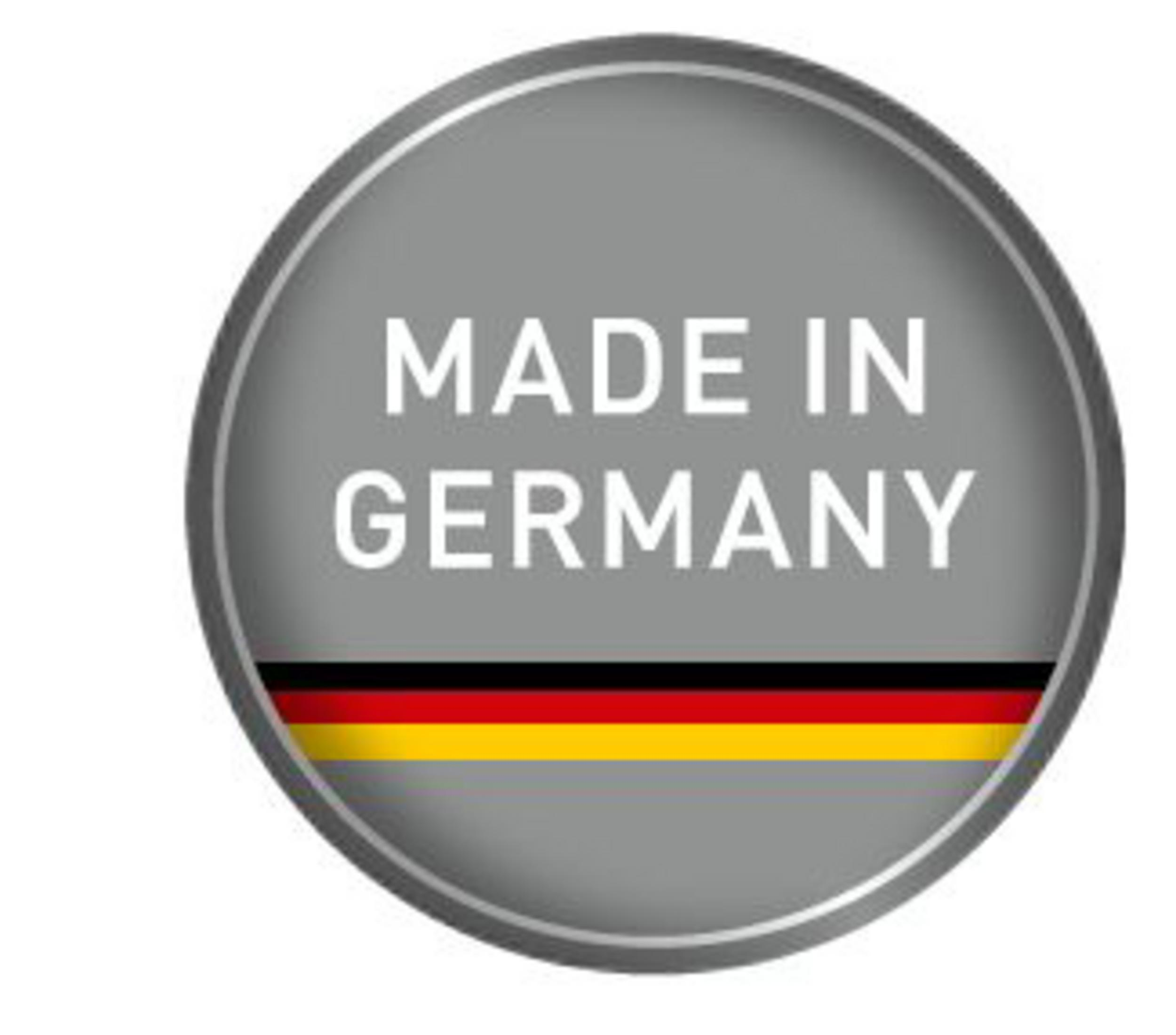 Emblema circolare grigio con le parole 'MADE IN GERMANY' e i colori della bandiera tedesca.