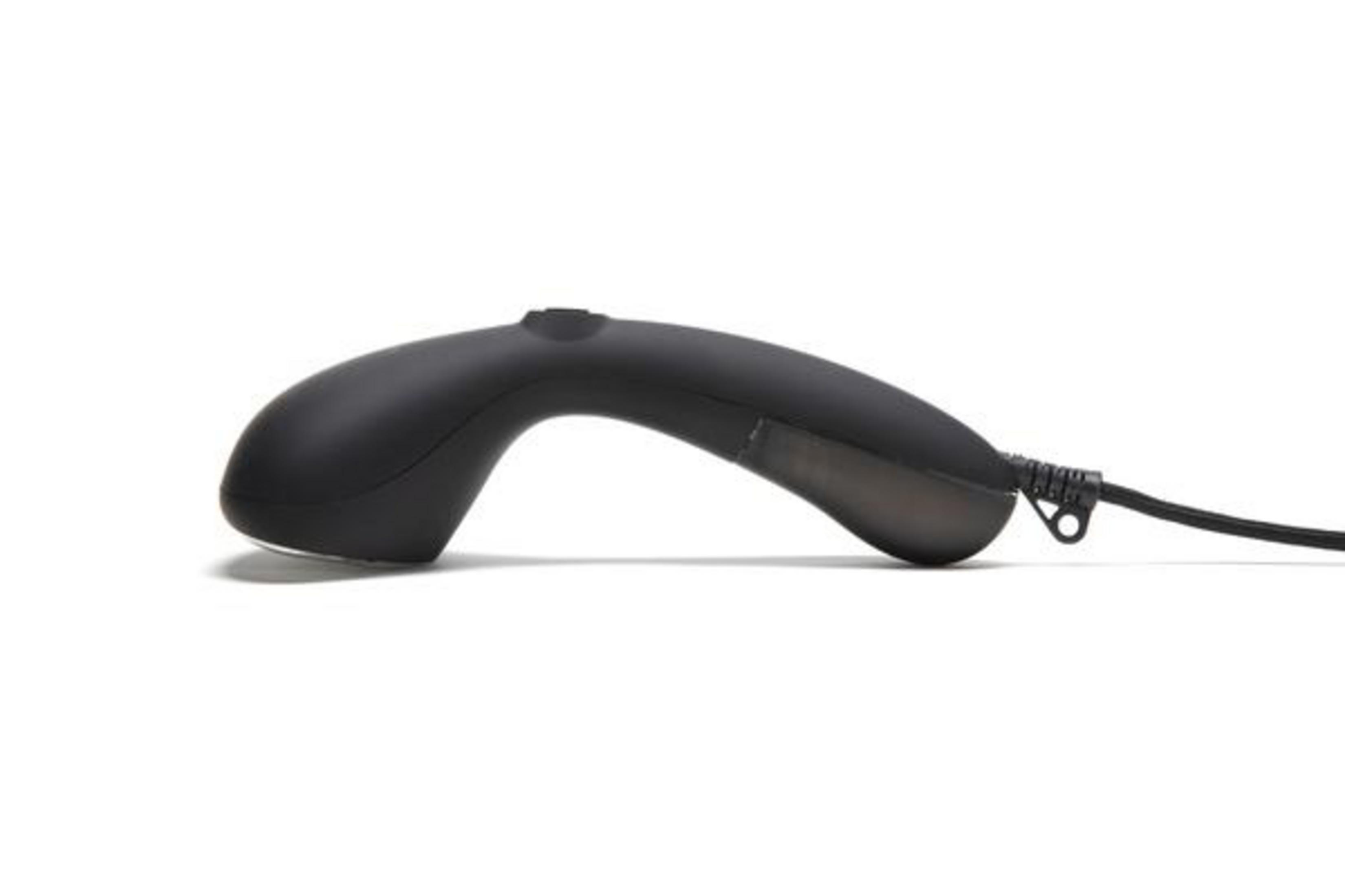 Schwarzer Kleiderdämpfer. Gebogenes Design, schwarz, mit Netzkabel und schwarzem Griff.