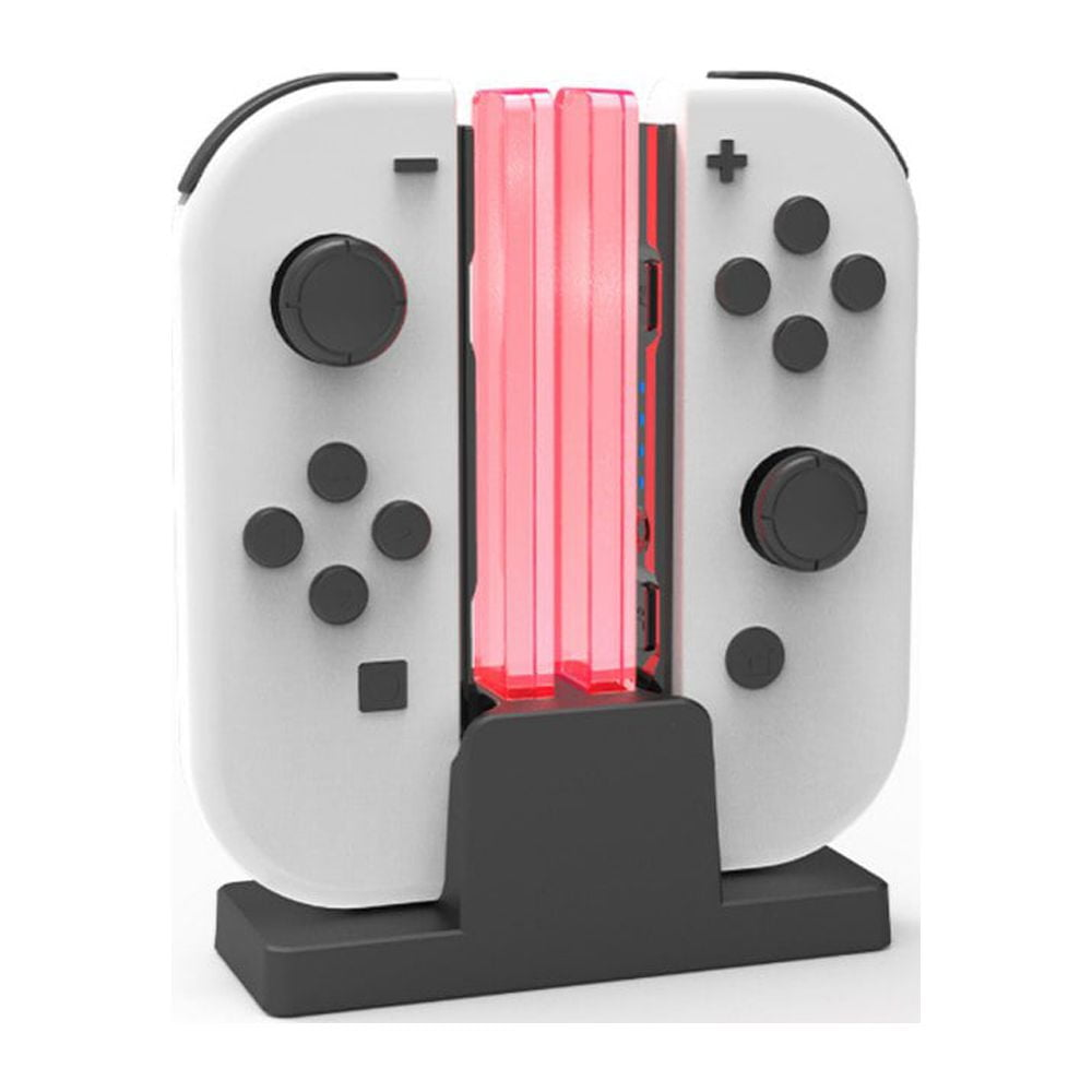 Weiße Controller-Dockingstation mit Controllern, rotes Licht zeigt das Laden an.