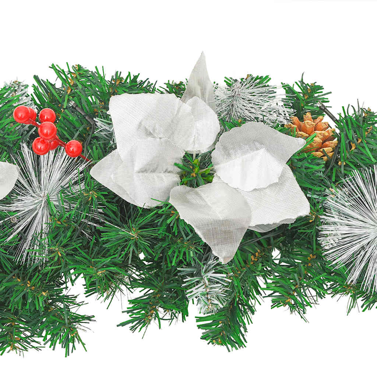 Weihnachtsgirlande mit grüner Kiefer, weißen Blumen, roten Beeren und einem Tannenzapfen.