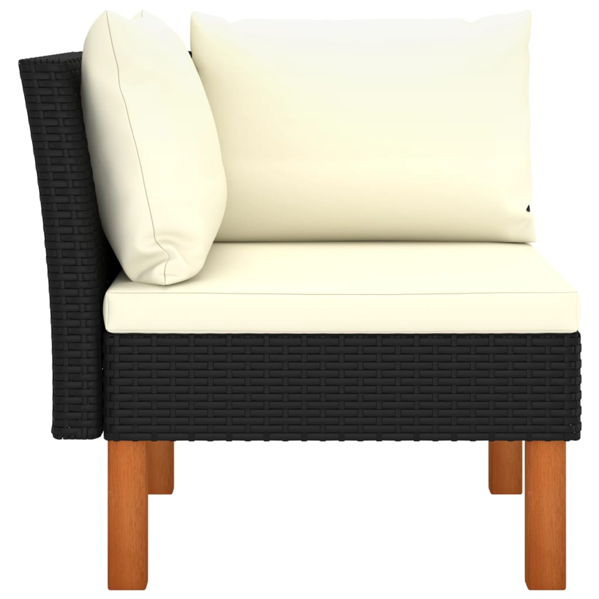 Schwarzes Outdoor-Sofa mit weißen Kissen auf weißem Hintergrund.
