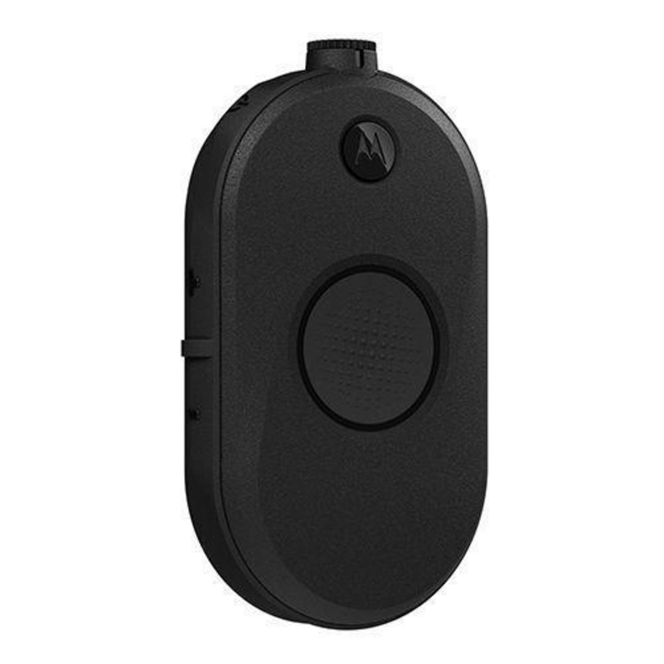 Botón de emergencia Motorola negro. Un botón grande es visible en el dispositivo.