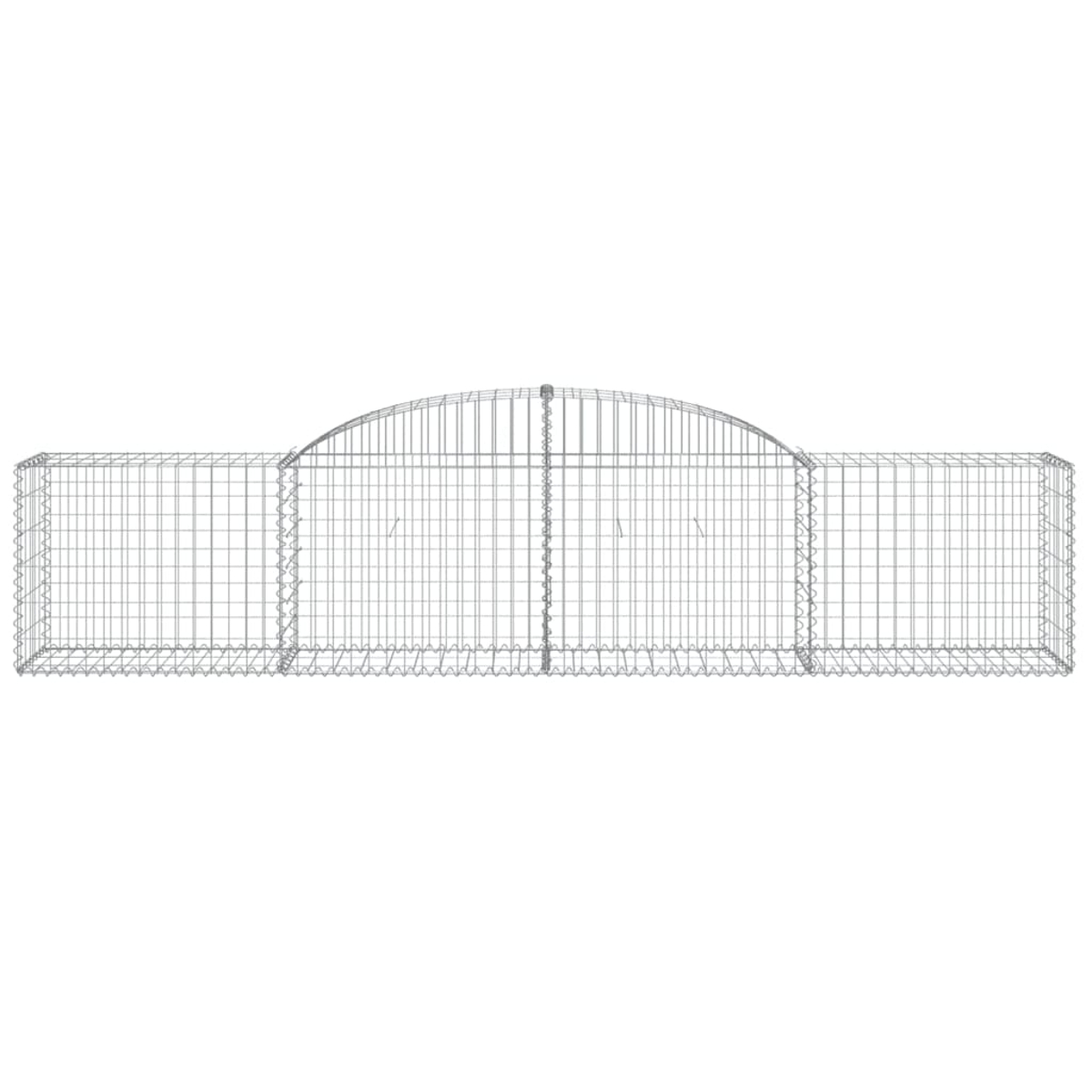 Gabionenwand, Drahtgeflecht gefüllt mit grauen Steinen, weißer Hintergrund.