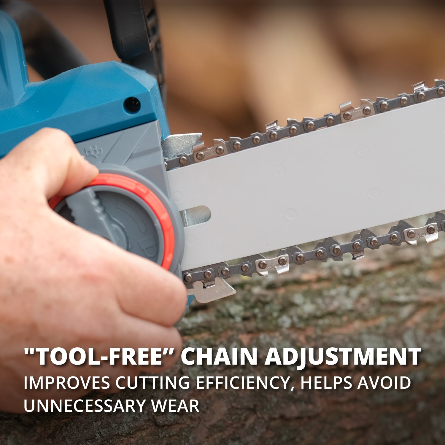 Zbliżenie ostrza i uchwytu piły łańcuchowej, z tekstem o regulacji łańcucha i wydajności.
