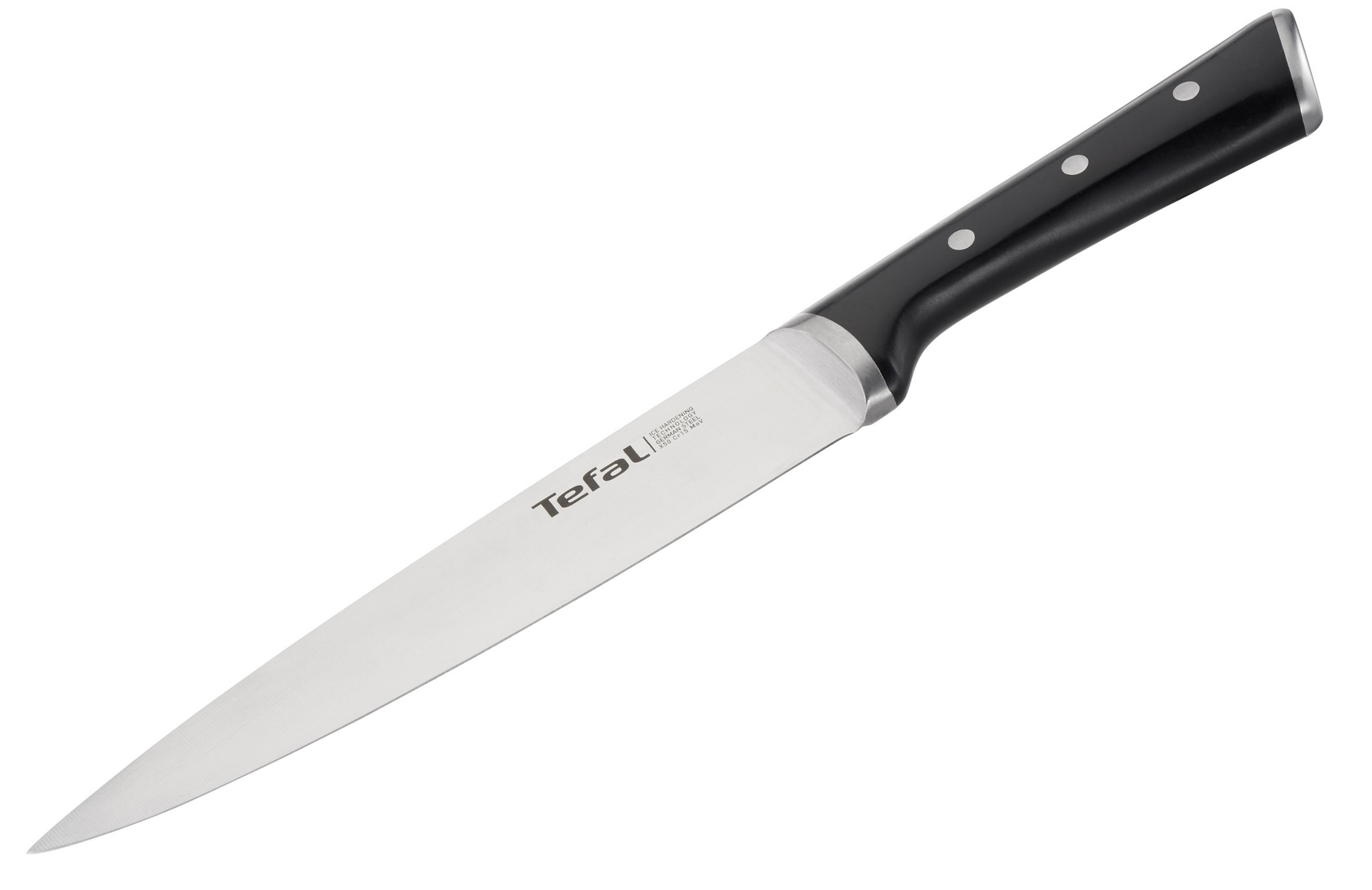 Cuchillo Tefal con mango negro, con logotipo, sobre fondo blanco.