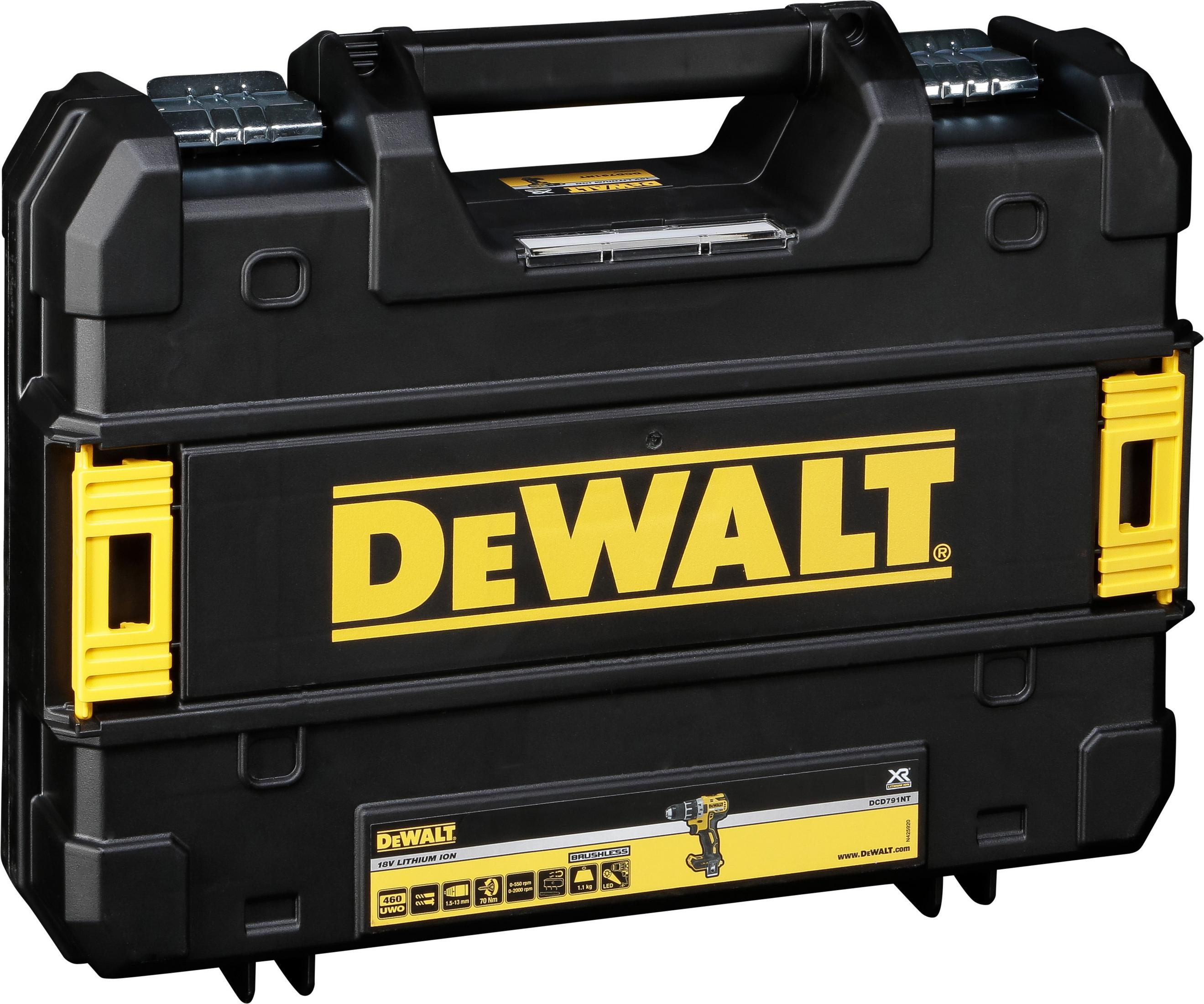 Czarna walizka na narzędzia DeWalt z żółtymi akcentami. Walizka jest zamknięta i ma uchwyt.