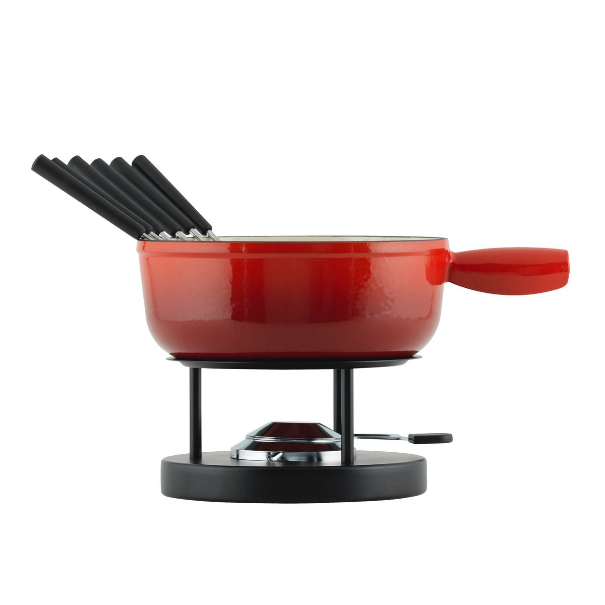 Roter Fonduetopf mit Gabeln, auf schwarzem Ständer, auf weißer Oberfläche. Schwarzer Griff und Gabeln.