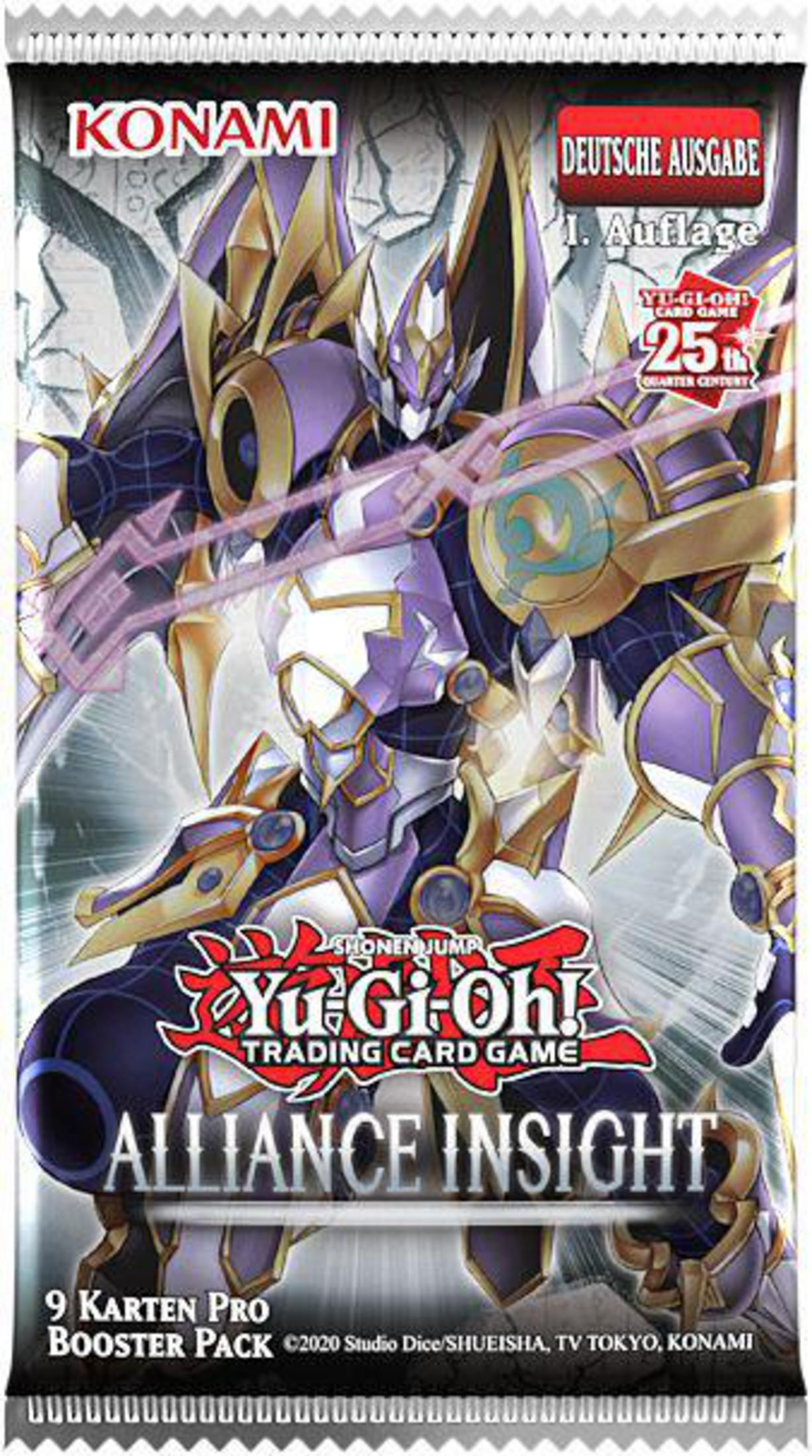Un pacchetto di carte collezionabili Yu-Gi-Oh! con una grande figura simile a un robot sul davanti.