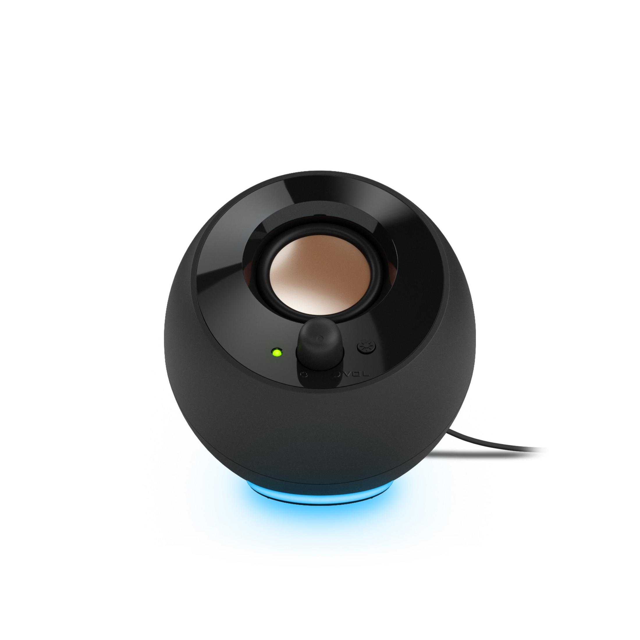 Czarny głośnik kulisty z niebieską podstawą LED i pokrętłem głośności na białym tle.