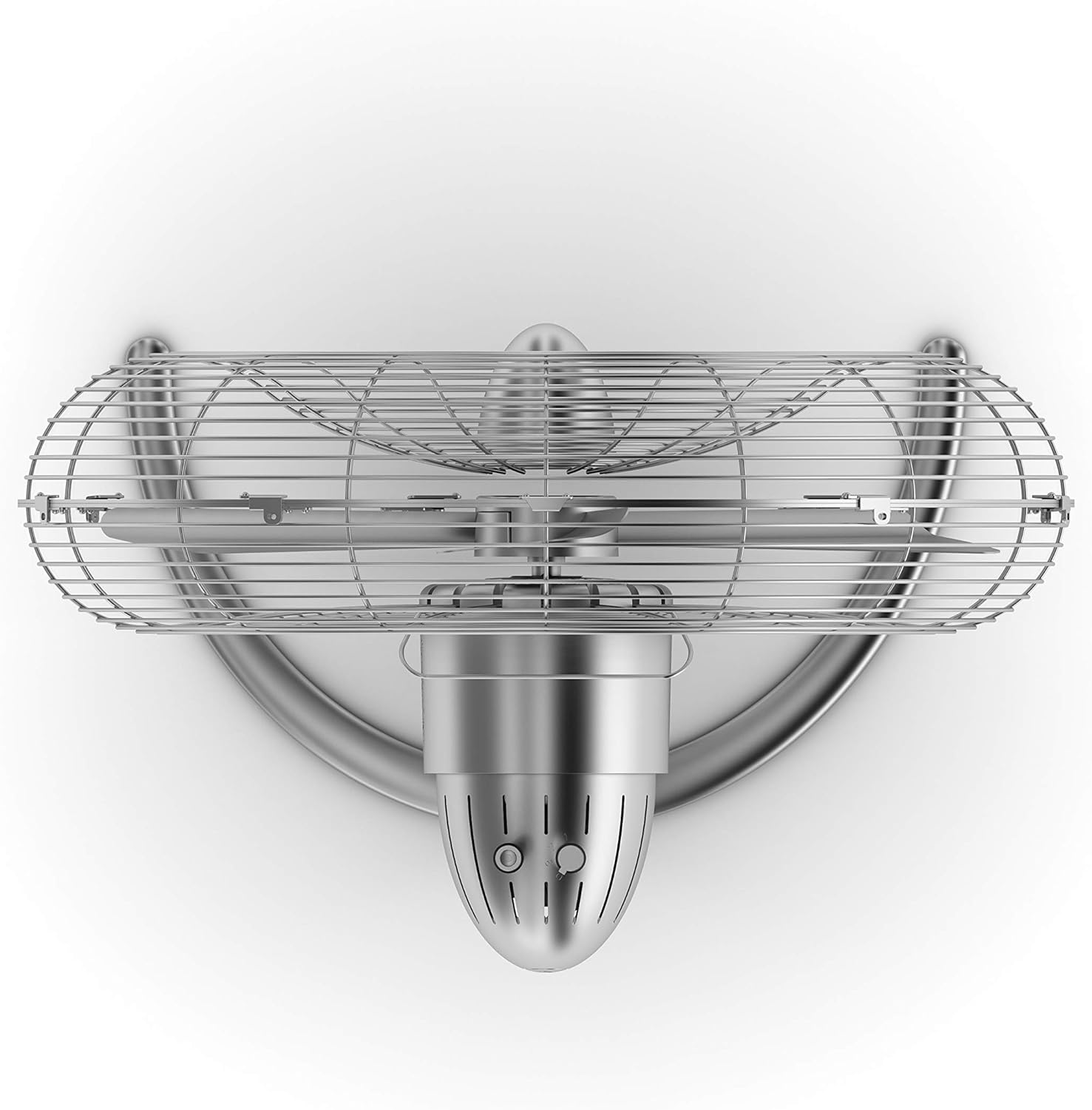 Ventilateur de plafond chromé. Vue de dessus. Les pales sont visibles. Design circulaire.