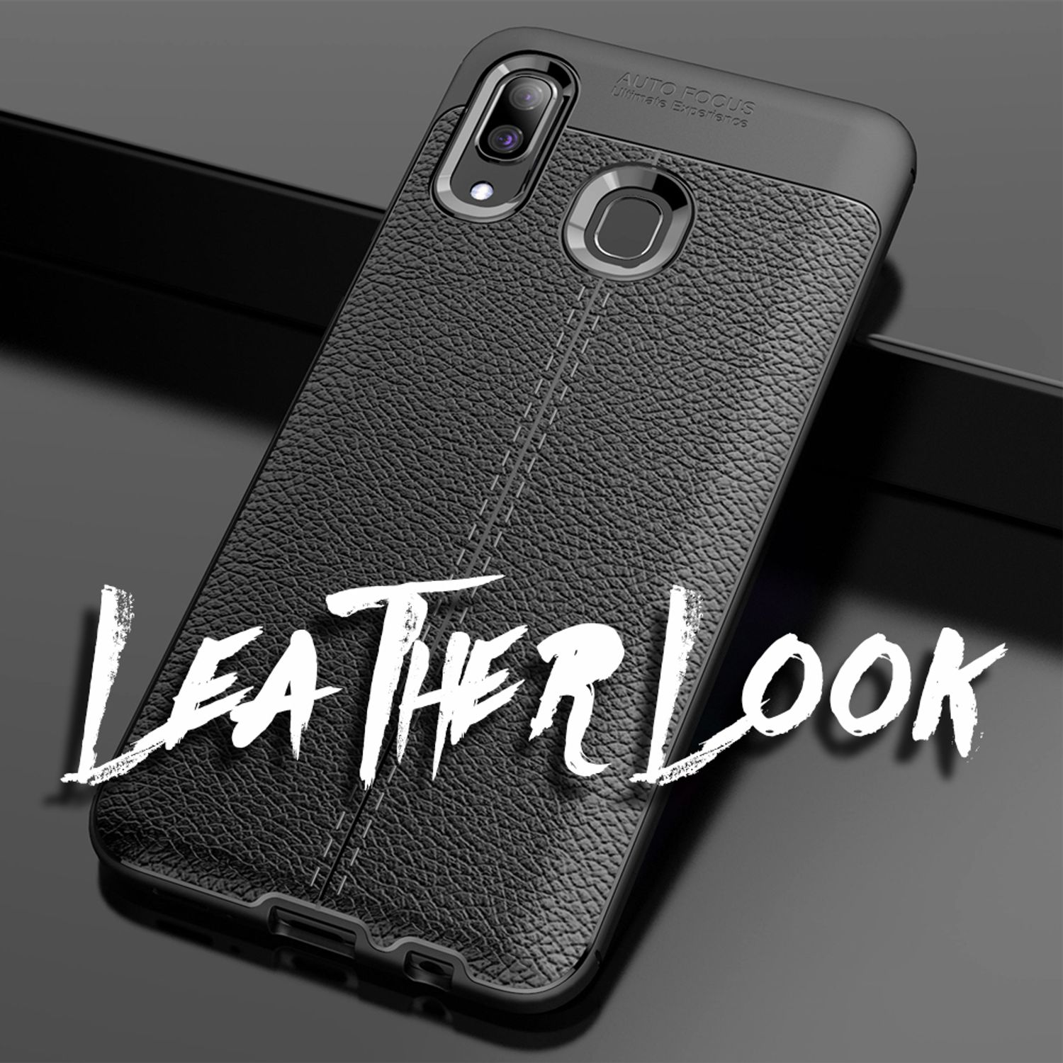 Eine schwarze Handyhülle in Lederoptik mit dem Text 'Leather Look' und einem schwarzen Hintergrund.