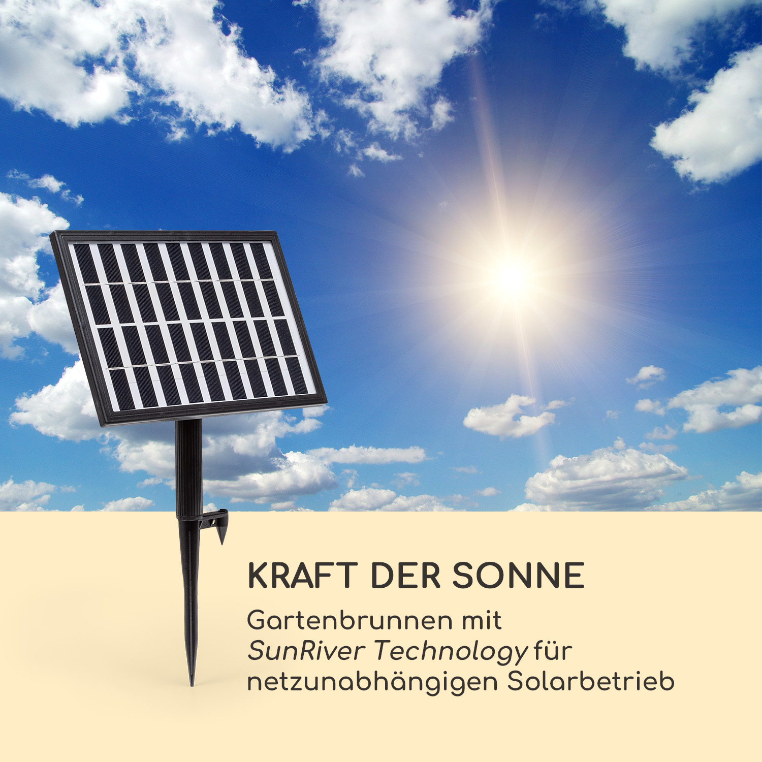 Solarpanel auf einem Pfahl vor blauem Himmel mit Sonne. Text: Kraft der Sonne.