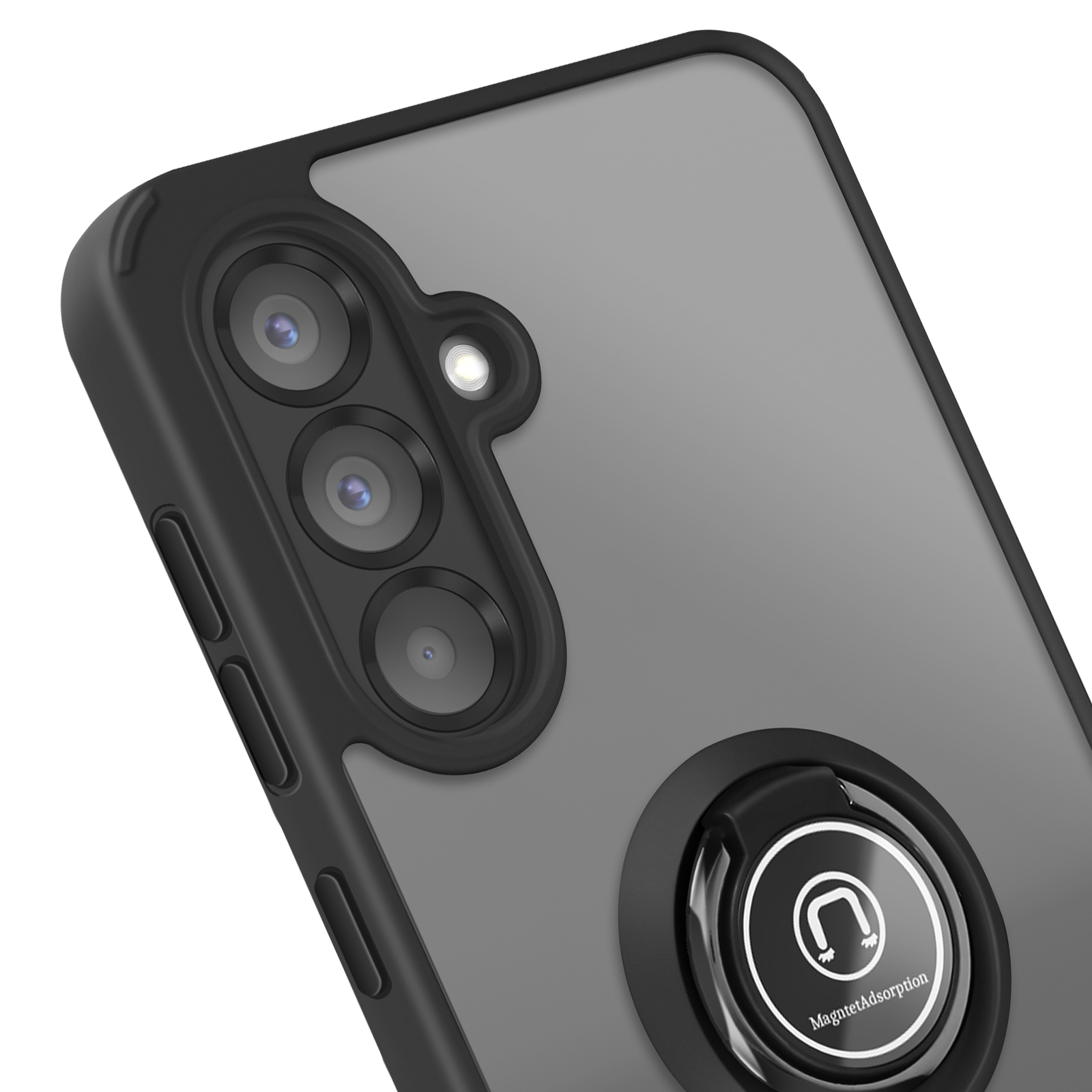 Primo piano di una custodia per telefono con un anello. La custodia è nera e il telefono è nero con tre fotocamere.