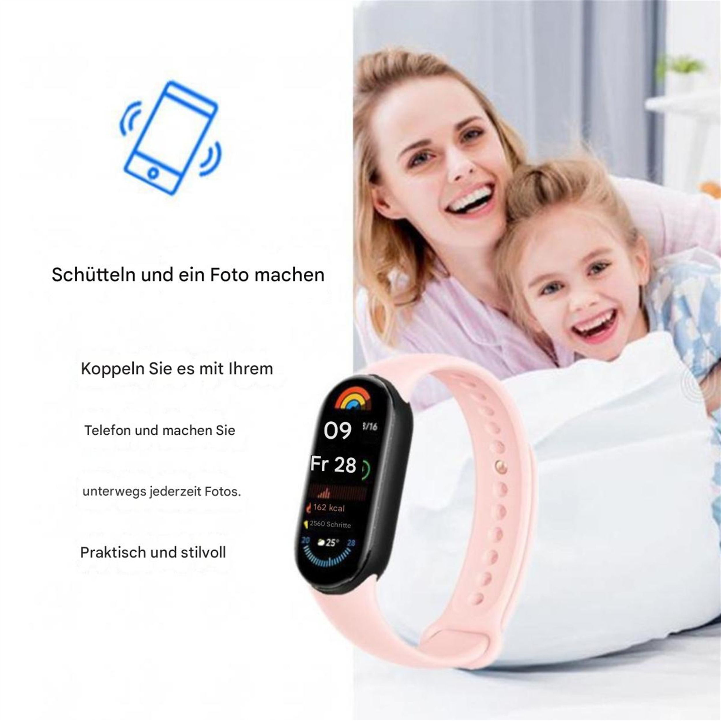 Frau und Kind lächeln, halten ein Kissen, eine Smartwatch mit pinkem Armband rechts.