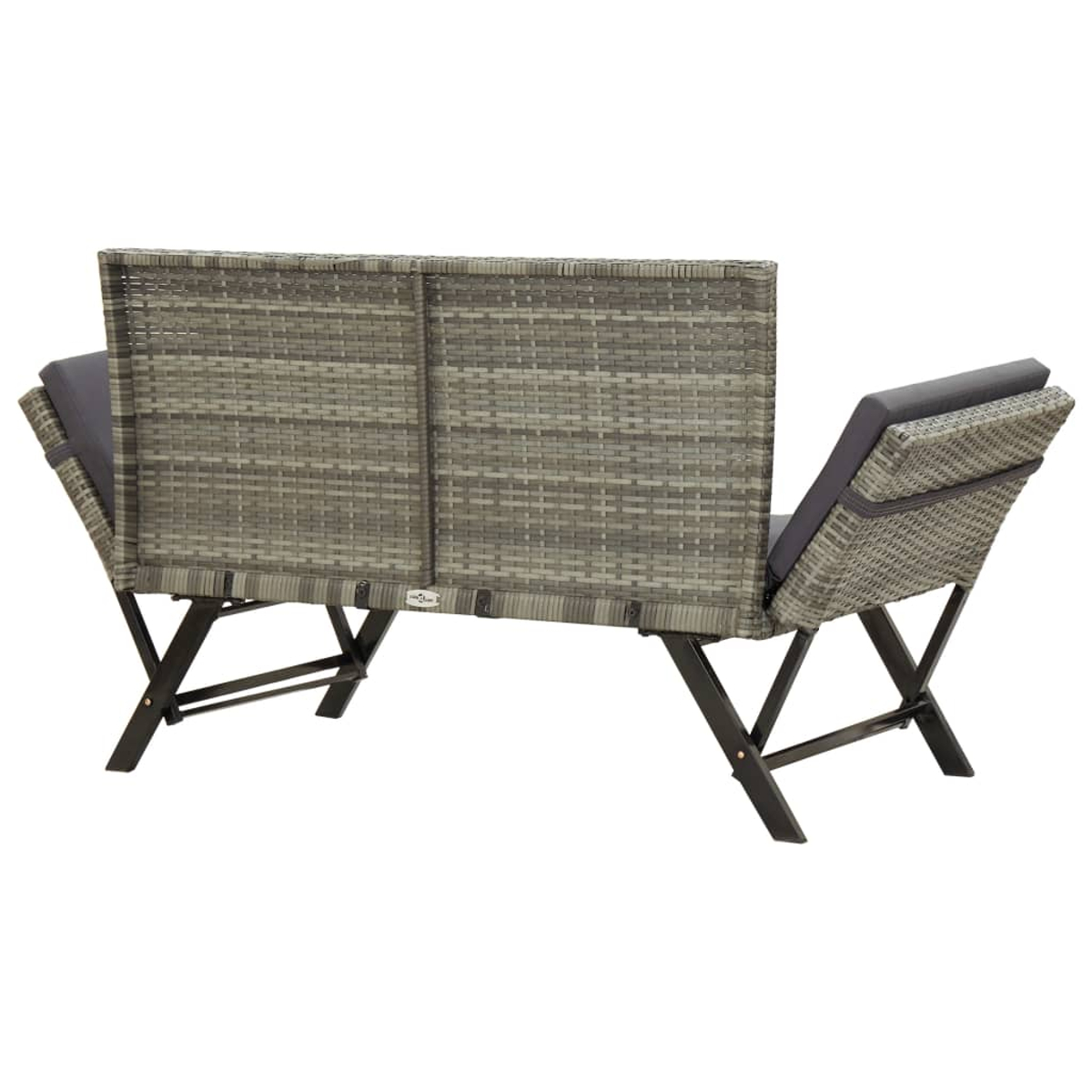 Graues Outdoor-Sofa mit dunkelgrauen Kissen auf weißem Hintergrund.