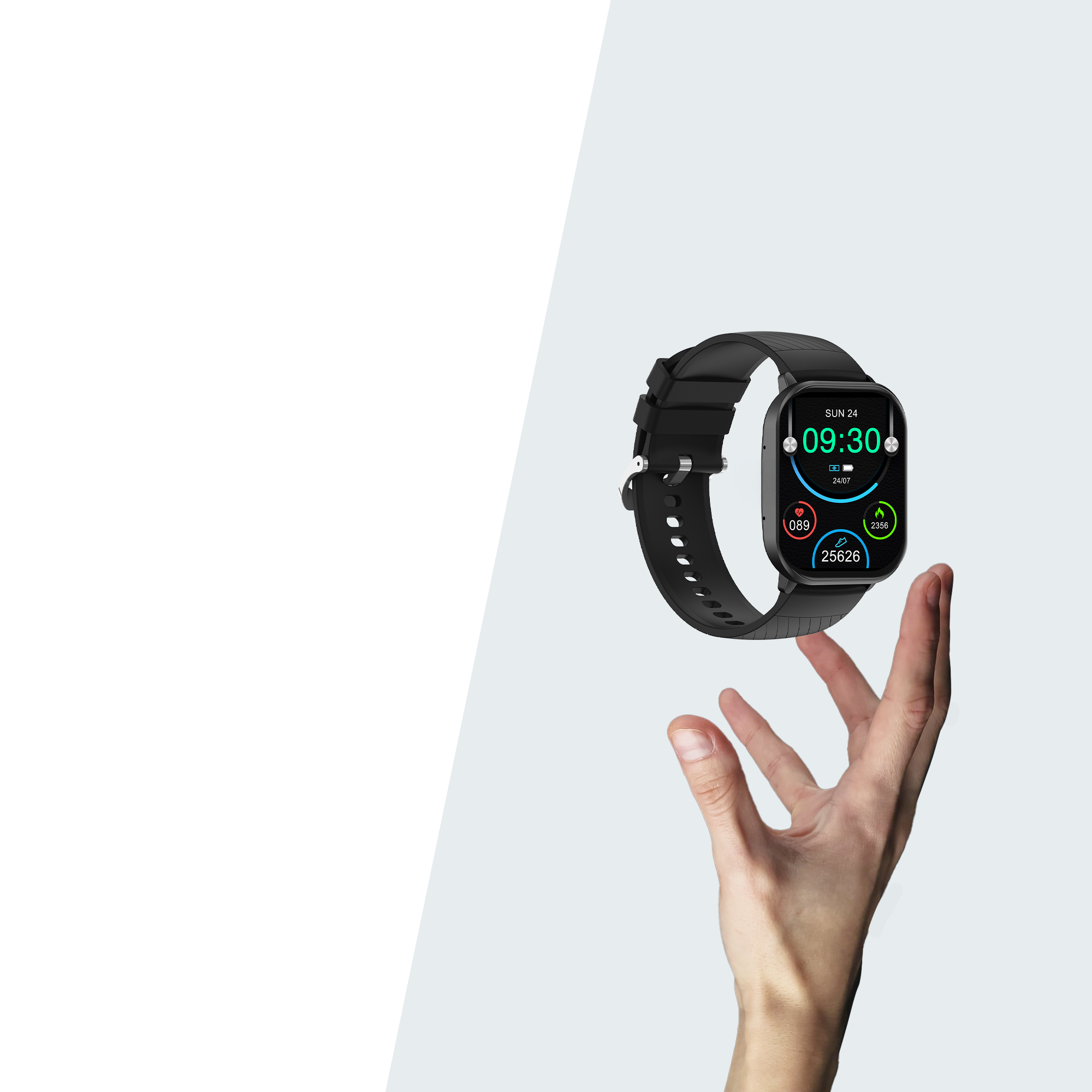 Hand die een zwarte smartwatch vasthoudt. Display toont tijd, stappen en hartslag. Witte achtergrond.
