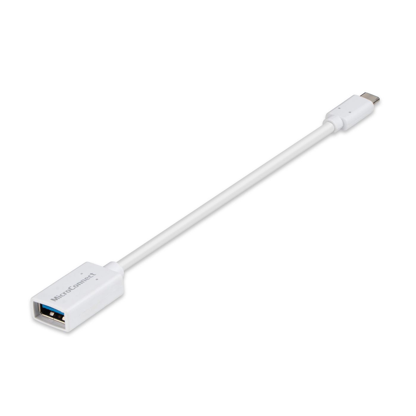 Adaptateur USB-C vers USB blanc. Fond blanc. La marque MicroConnect est visible.