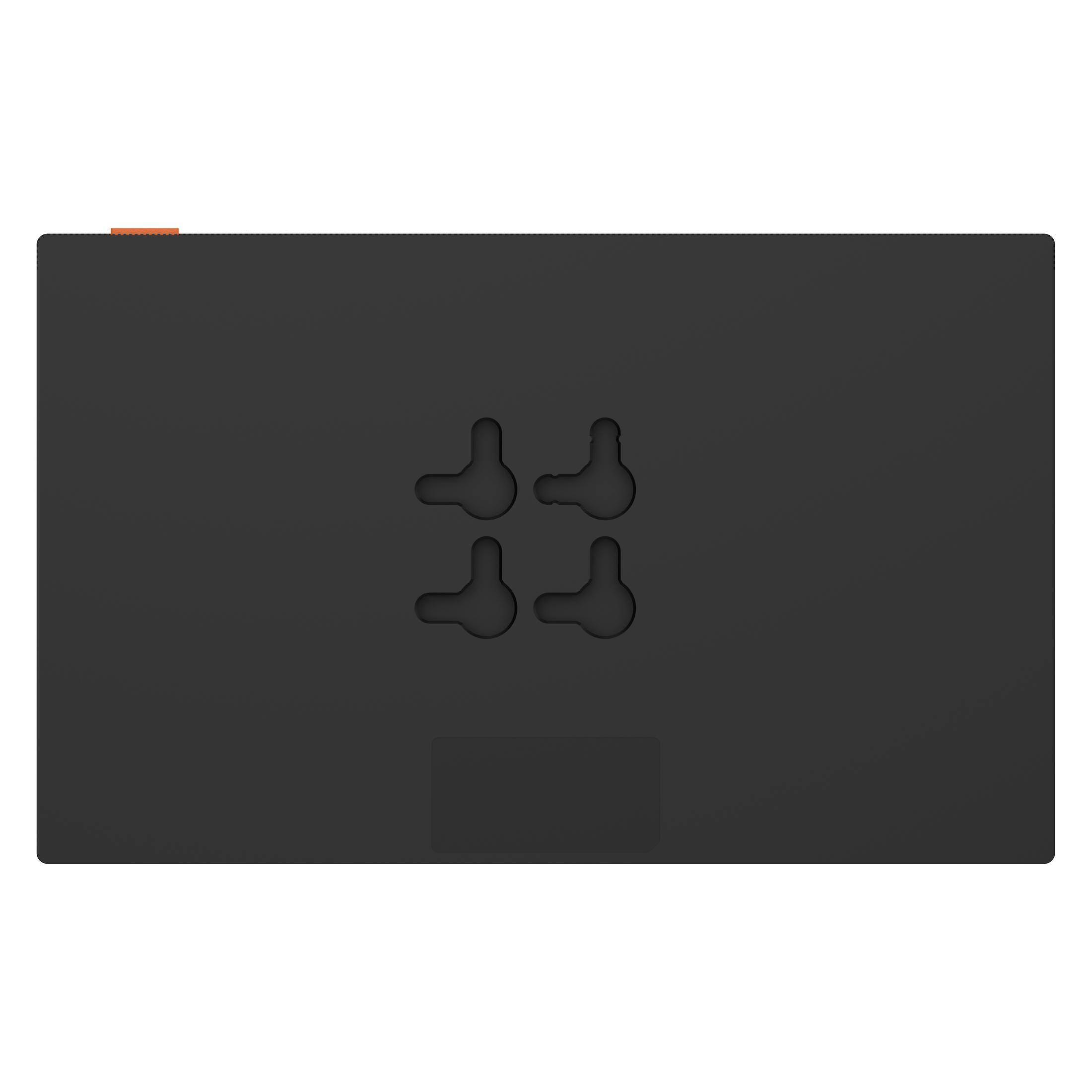 Czarny prostokątny obiekt z czterema wycięciami w kształcie dziurki od klucza i pomarańczową zakładką.