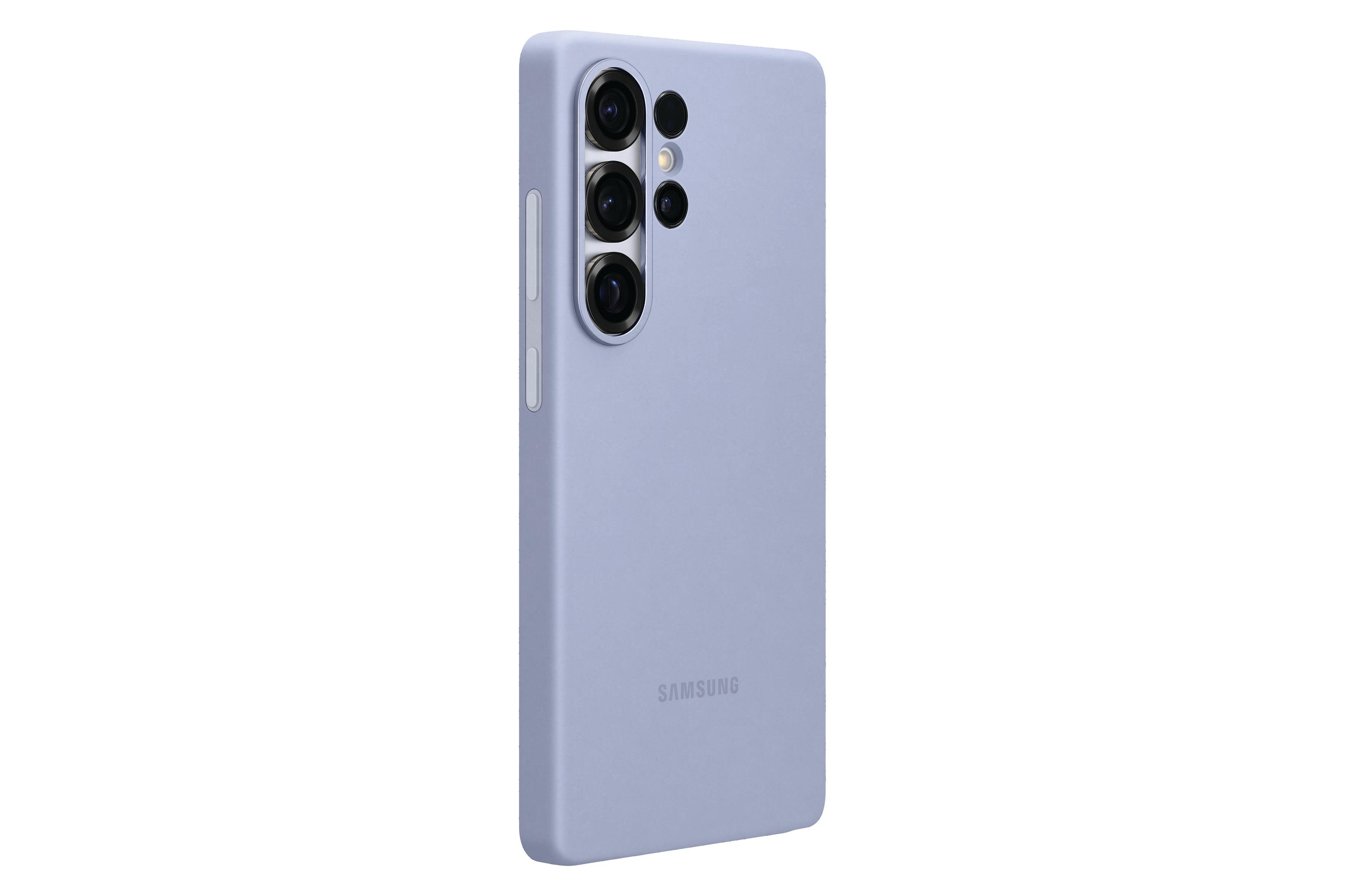 Une coque de téléphone Samsung violet clair. L'étui a trois objectifs d'appareil photo et le logo Samsung. Fond blanc.