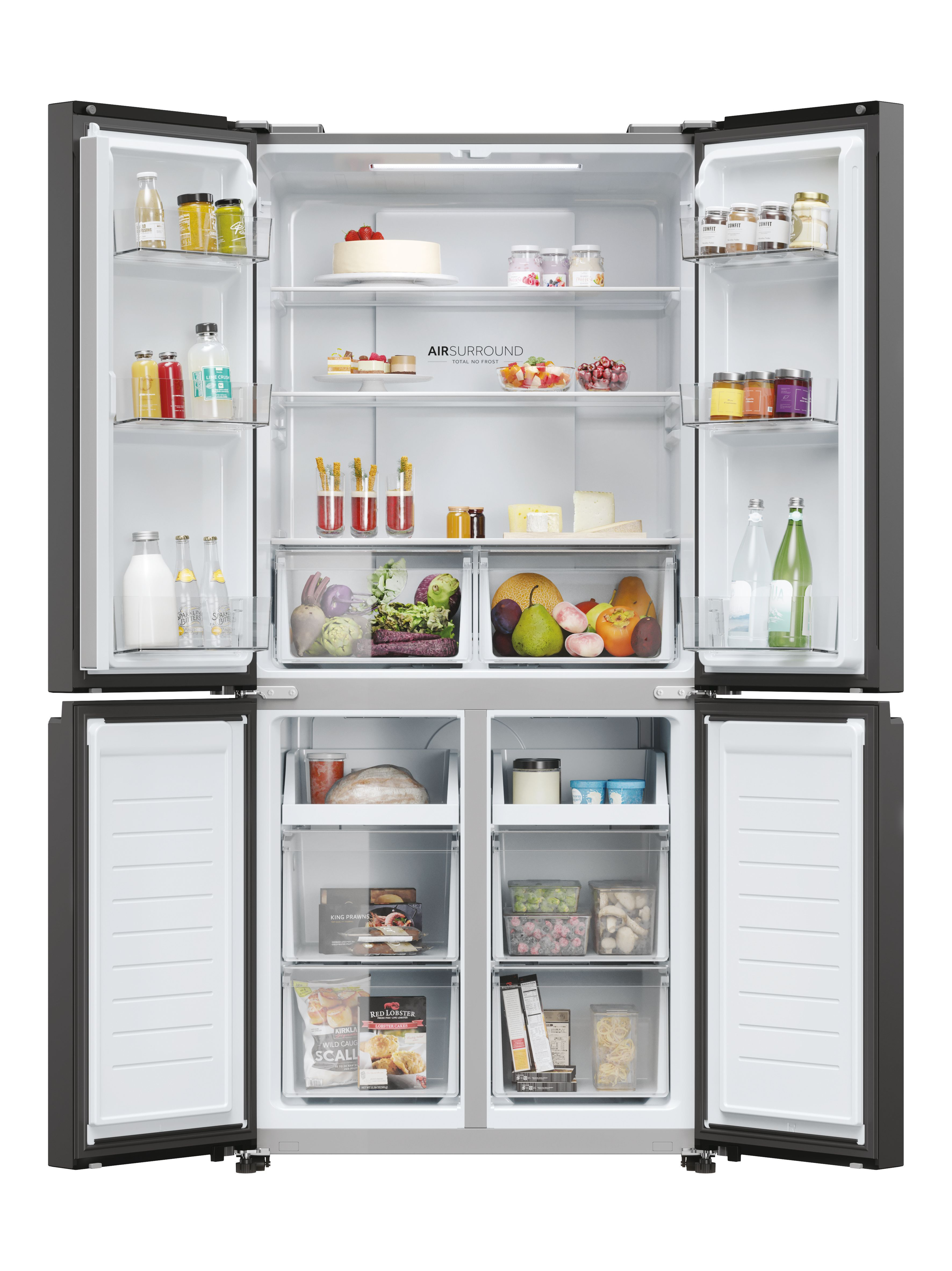 Otwarta lodówka z półkami wypełnionymi różnymi produktami spożywczymi i przedmiotami.