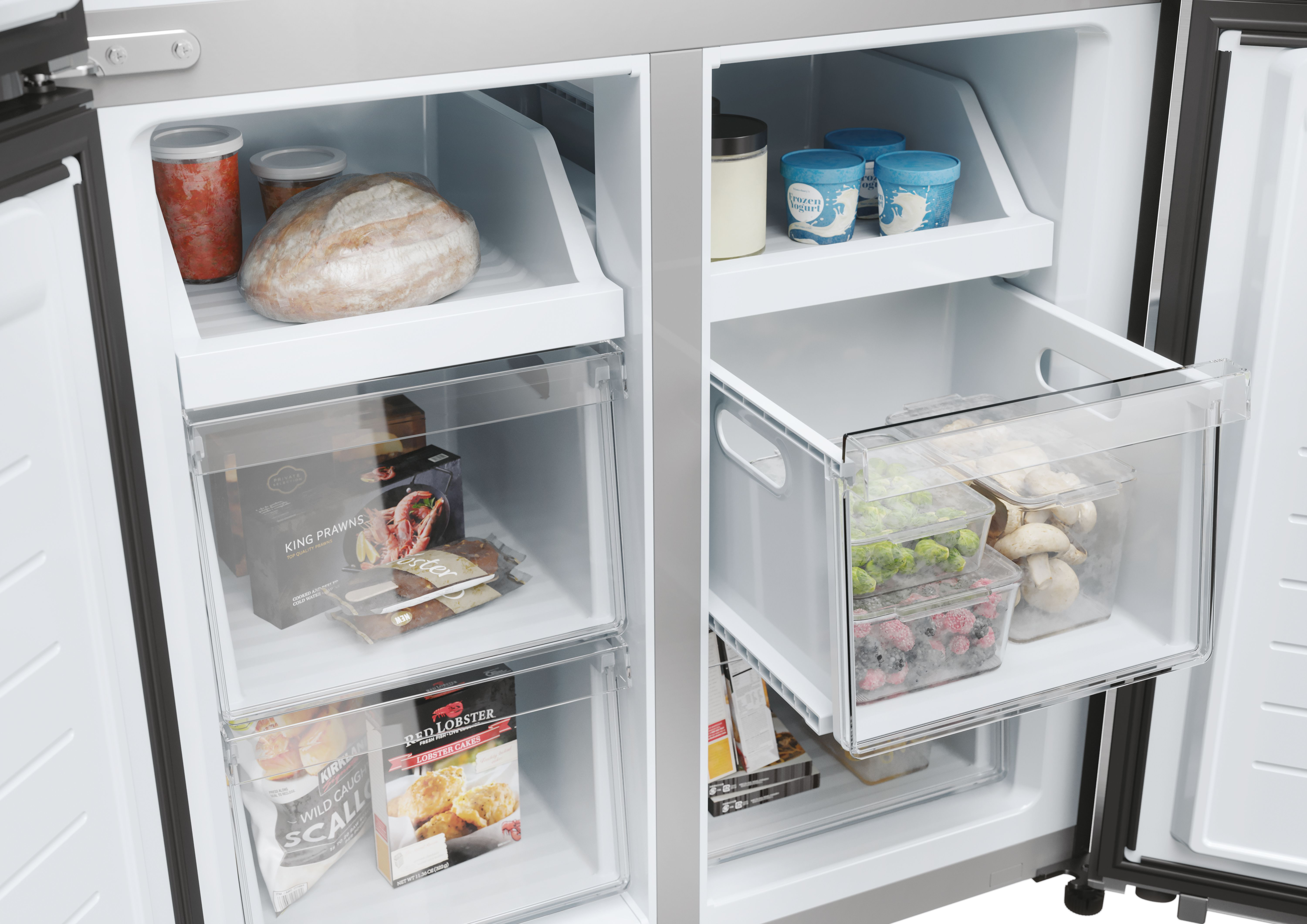 Zbliżenie na część zamrażarki z różnymi mrożonymi produktami spożywczymi.