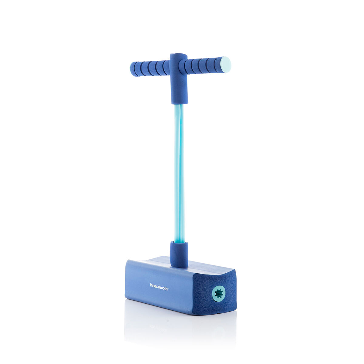 Un pogo stick azul con base y asa azules, sobre fondo blanco. InnovaGoods está escrito en la base.