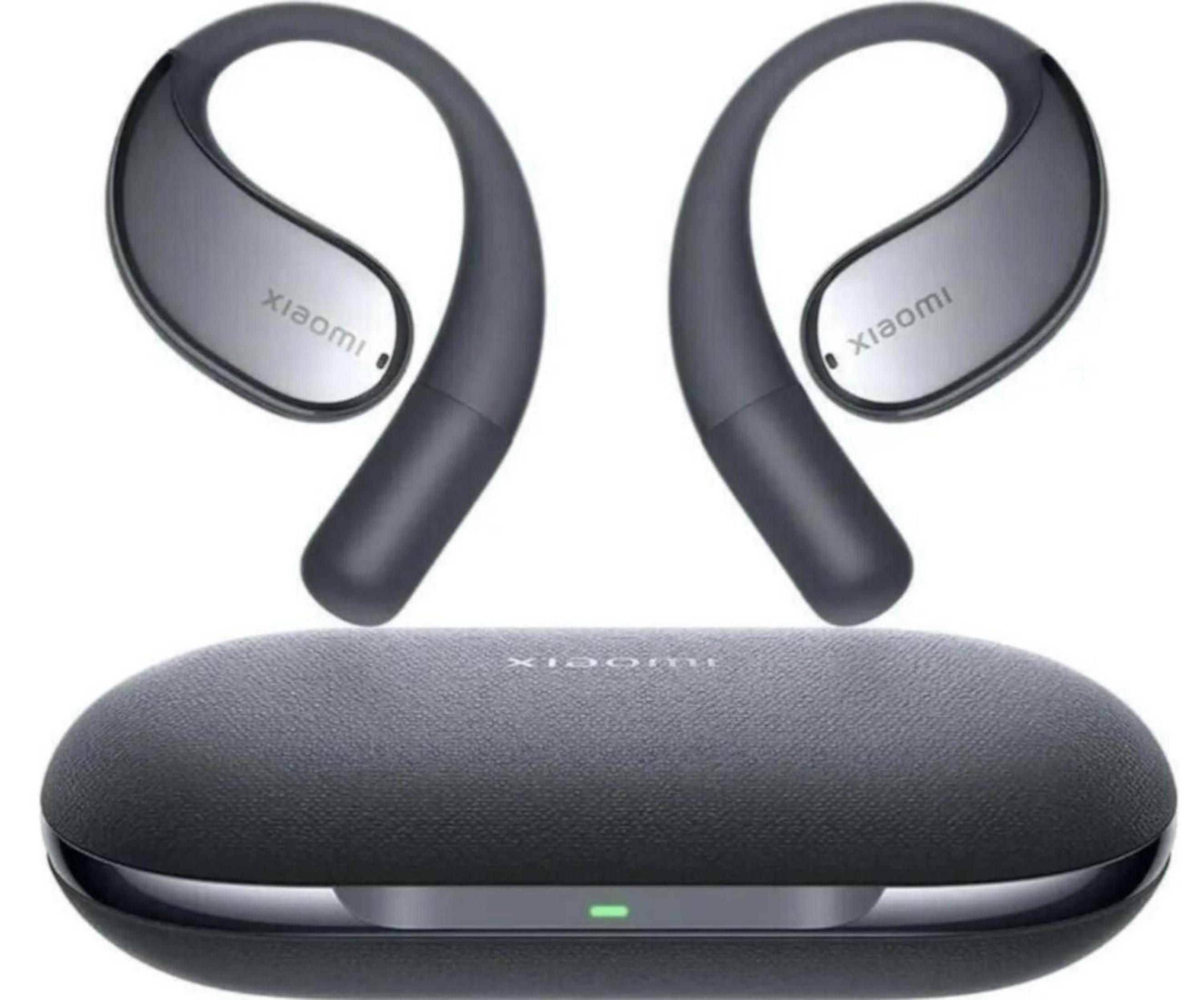 Szare bezprzewodowe słuchawki Xiaomi z etui ładującym. Słuchawki znajdują się nad etui.