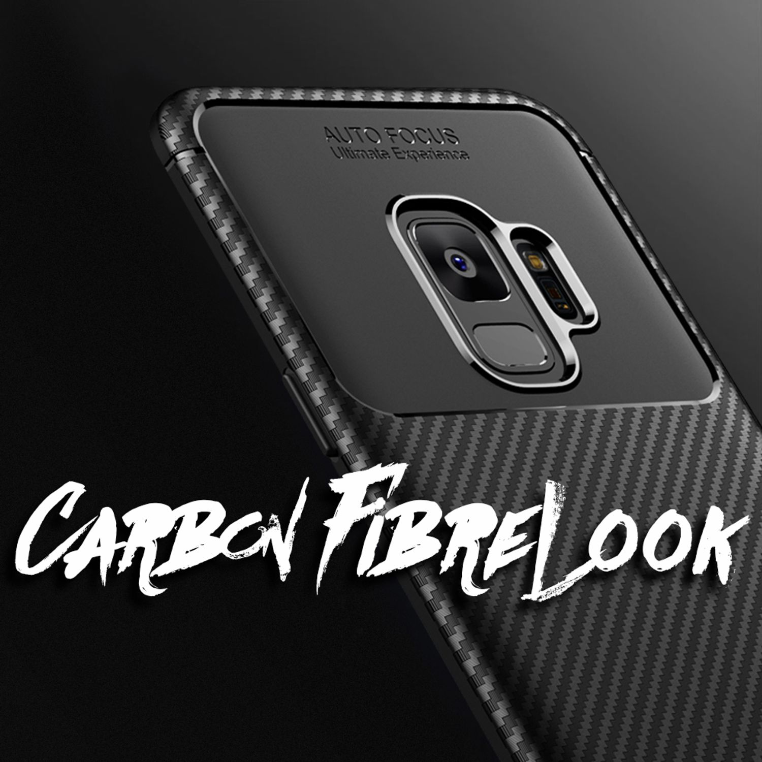 Custodia nera con effetto fibra di carbonio. La fotocamera e i pulsanti sono visibili.