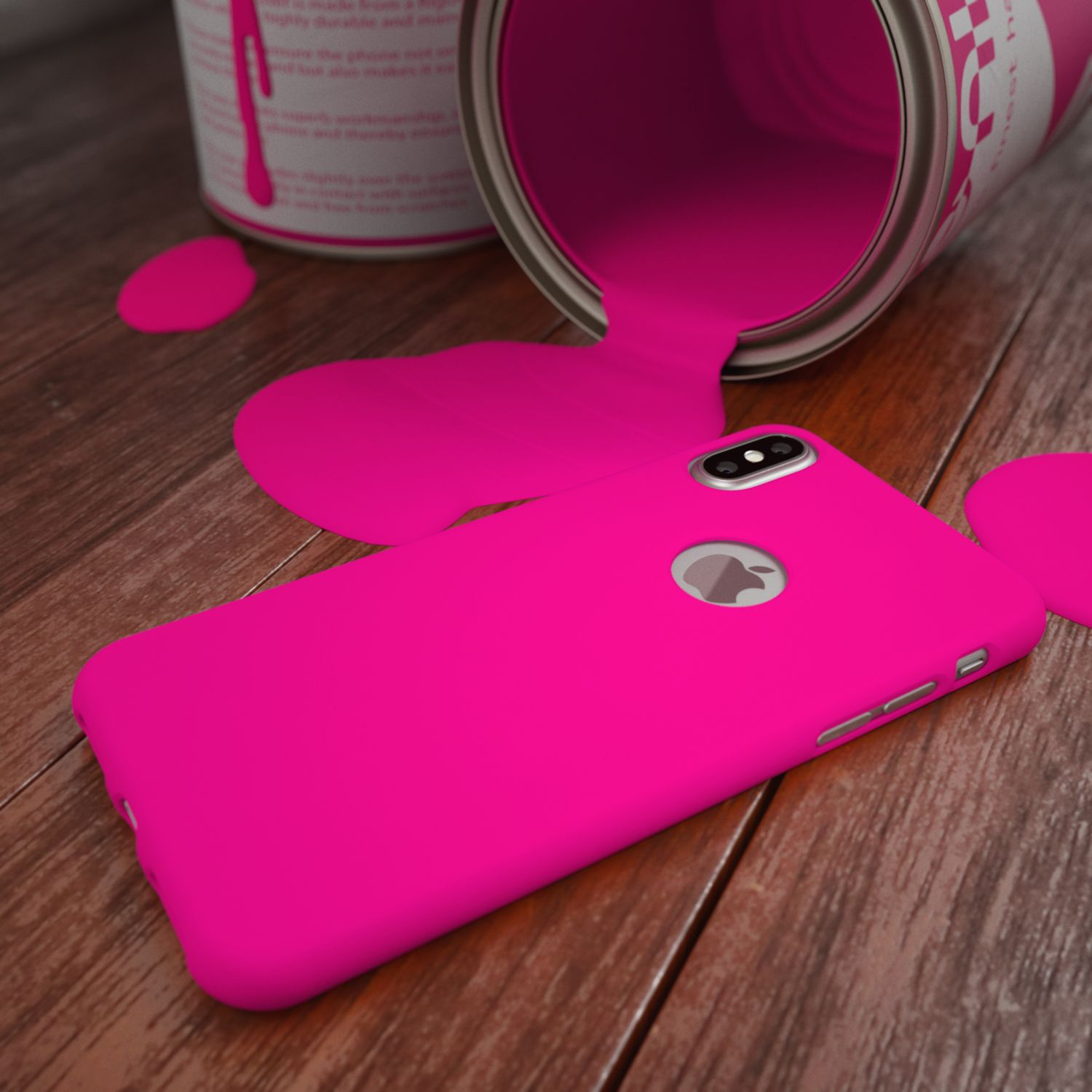 Vernice rosa che esce da una lattina su una custodia rosa su superficie di legno.
