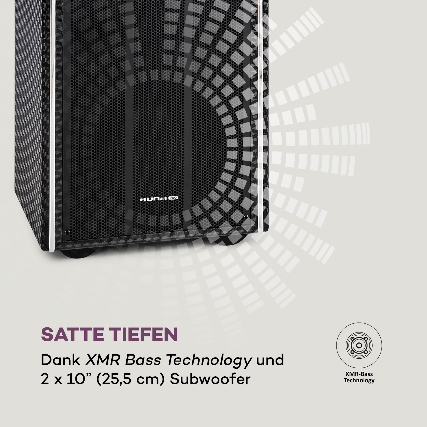 Schwarzer Lautsprecher mit Grafik von Schallwellen. Der Text lautet XMR Bass Technology und Subwoofer.