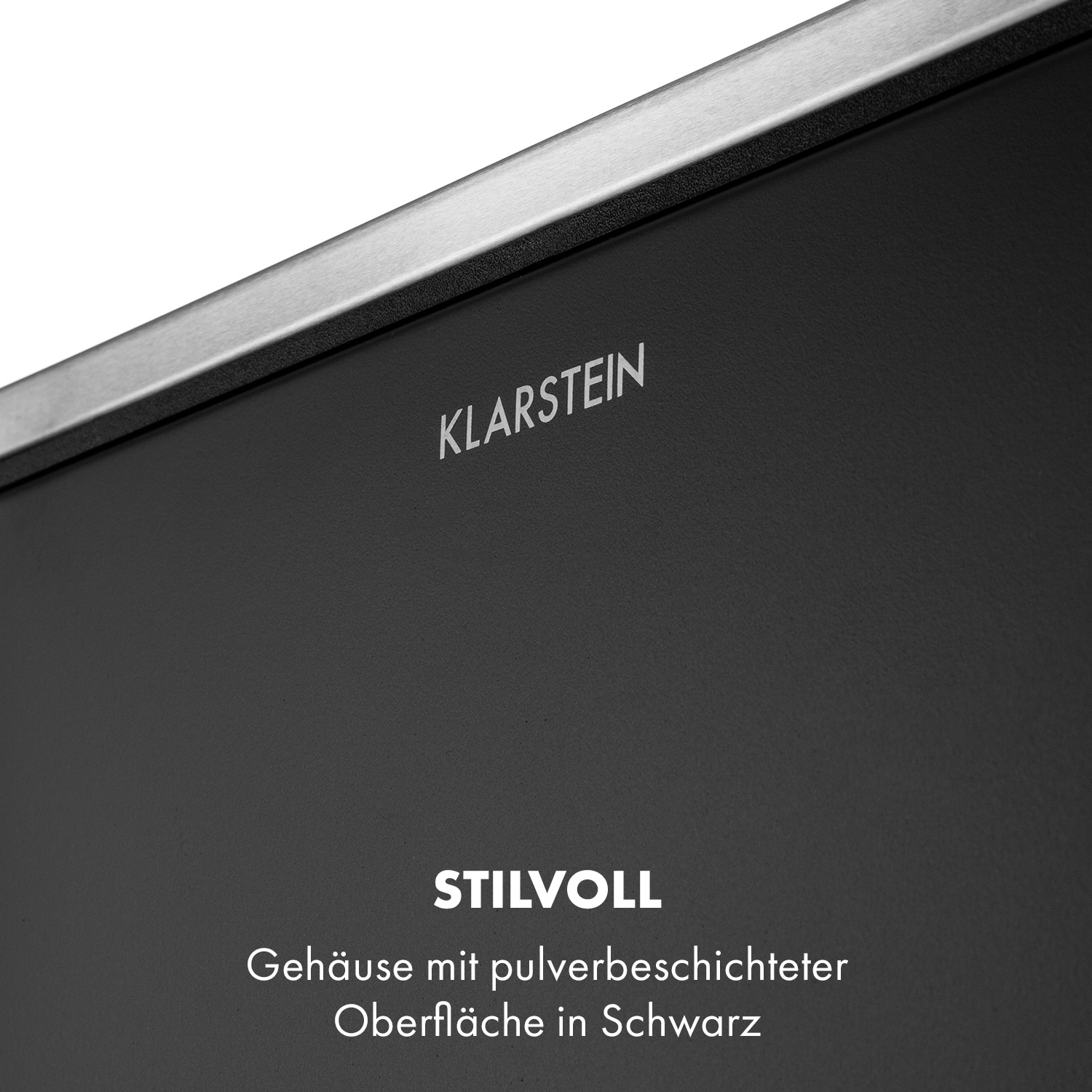 Primo piano di una superficie nera con il logo Klarstein e testo bianco.