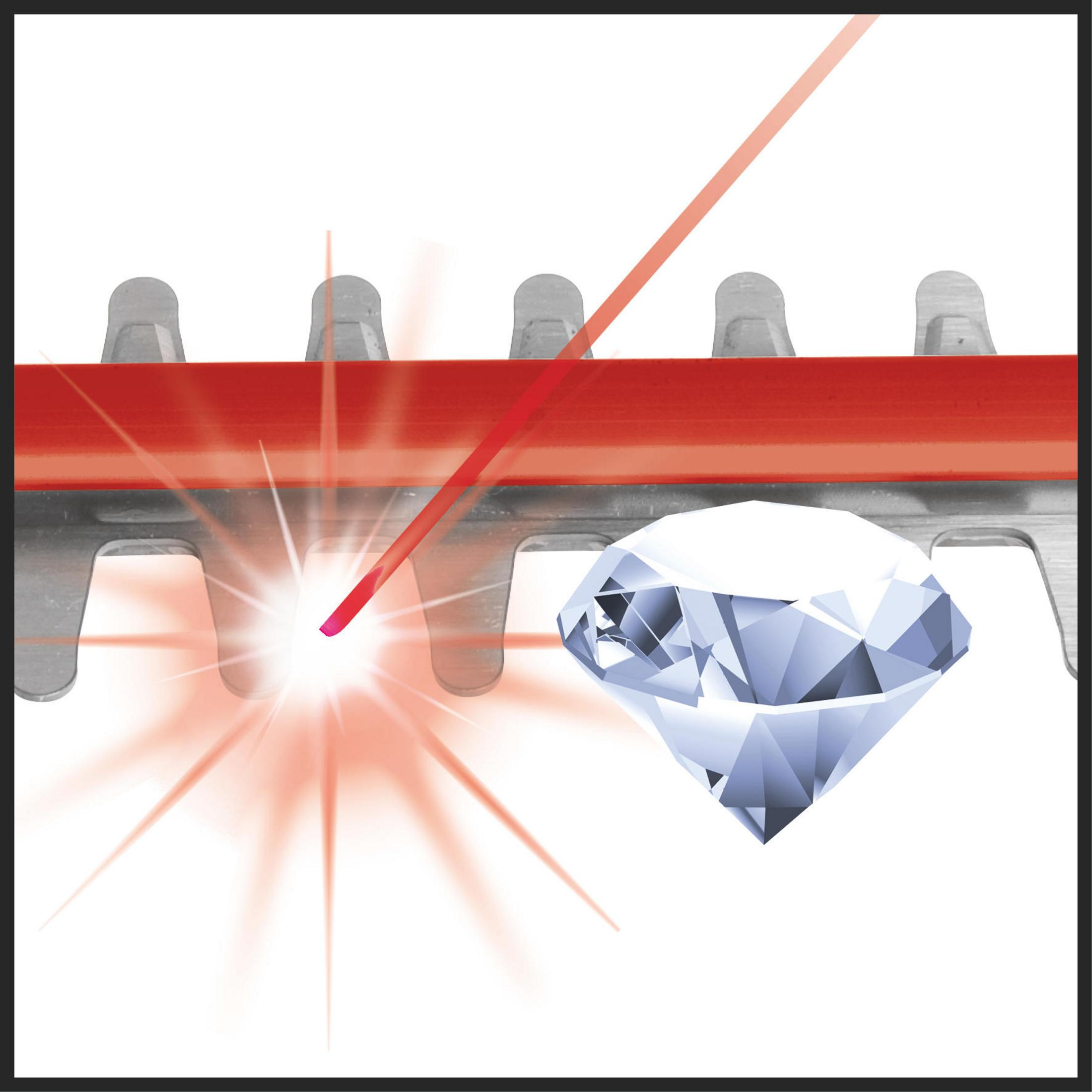 Diament cięty laserem. Czerwona wiązka lasera uderza w diament.