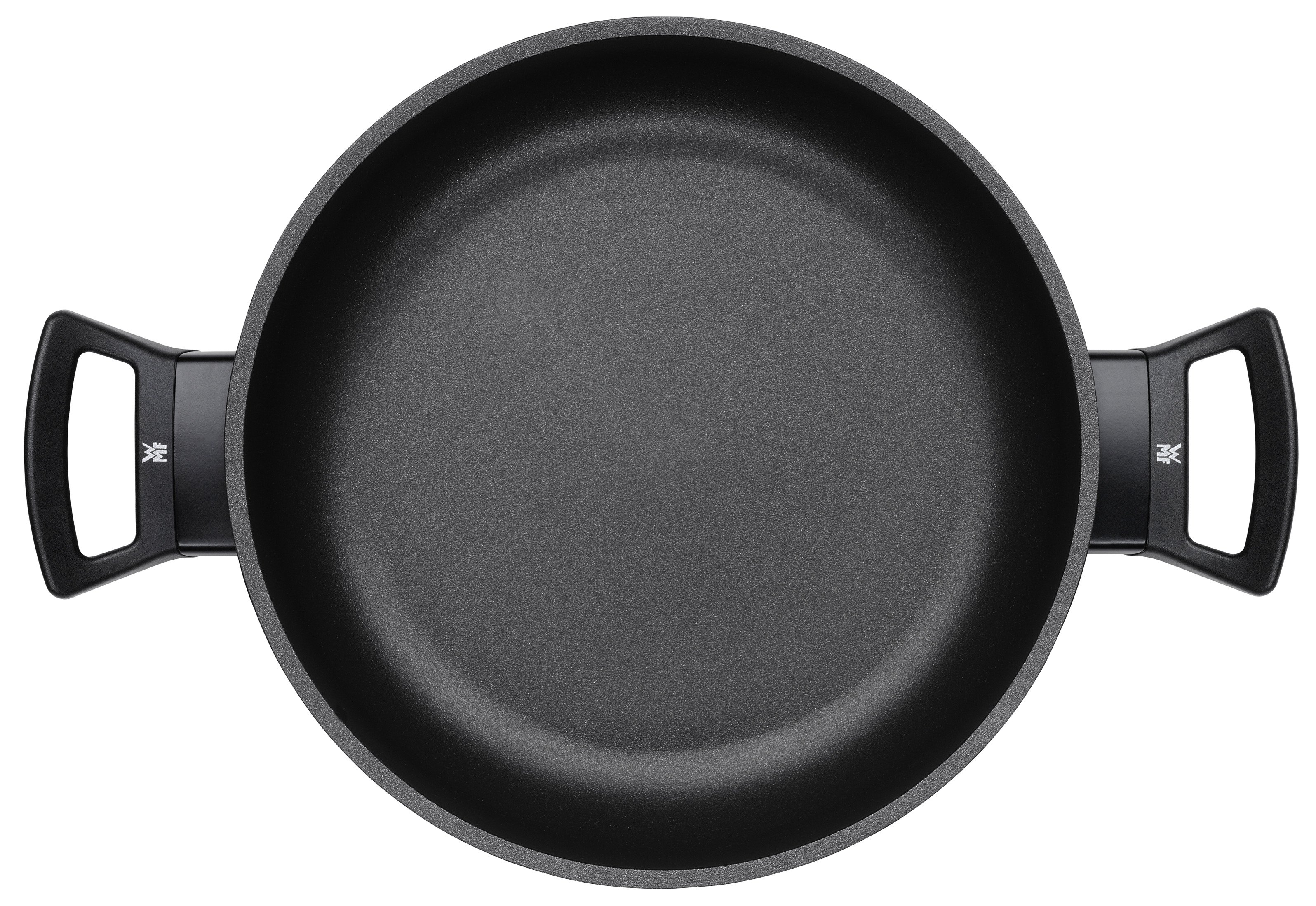 Vue de dessus d'une casserole noire avec deux poignées. L'intérieur est sombre.