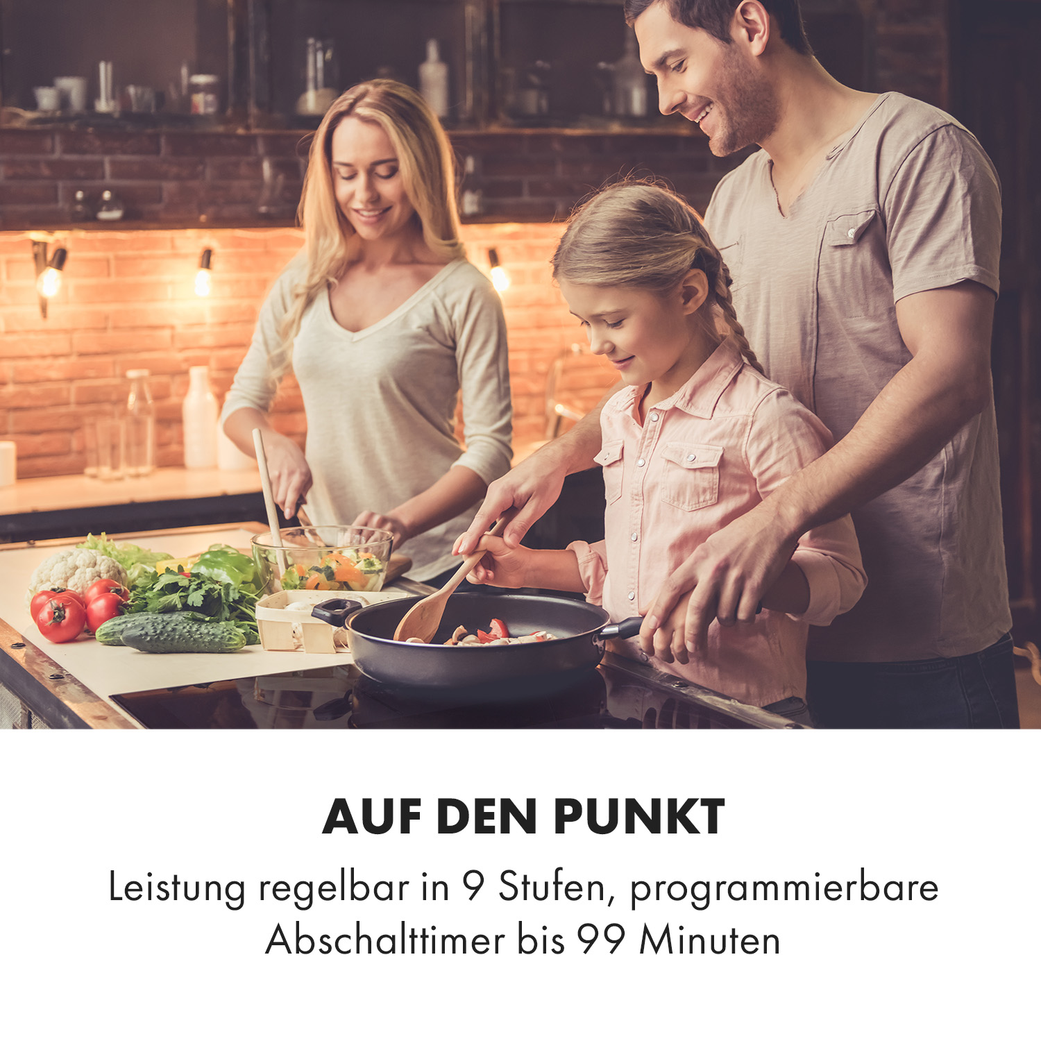 Familia cocinando en la cocina. Una mujer, una niña y un hombre cocinan juntos.