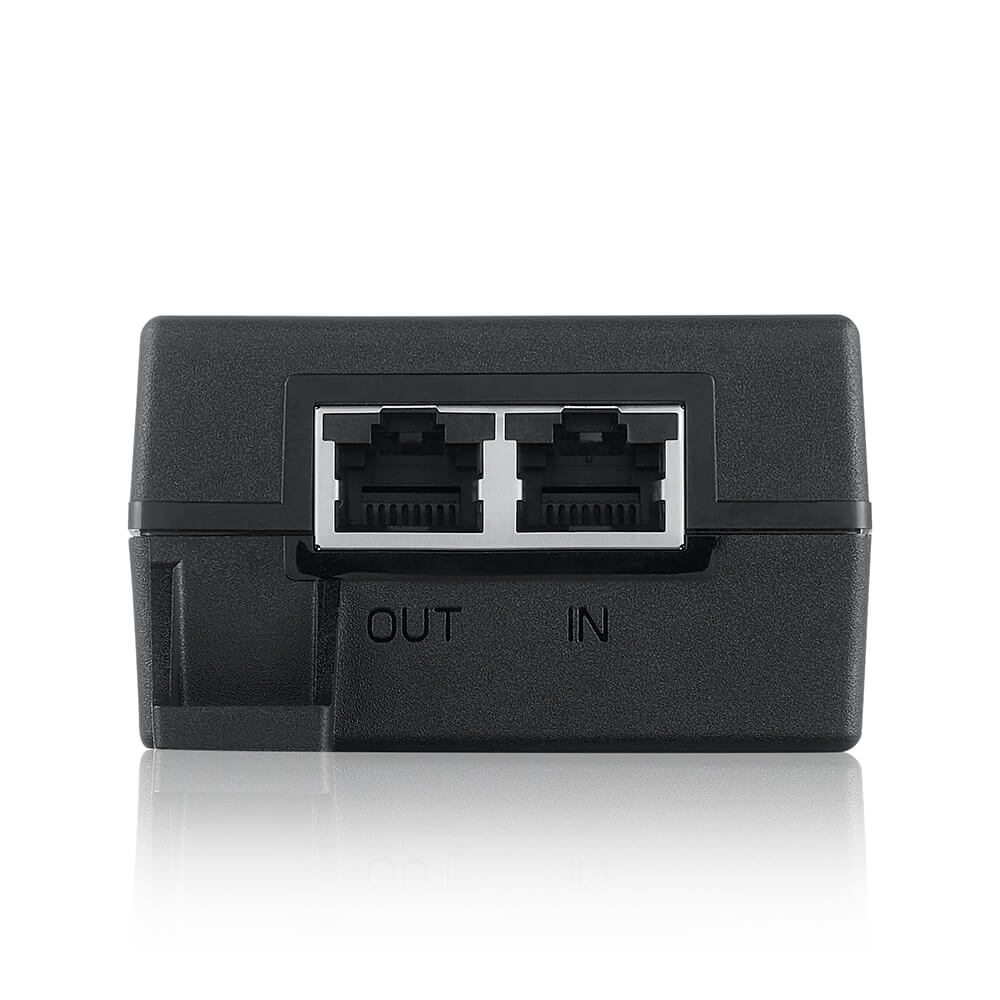 Schwarzer Adapter mit zwei RJ45-Anschlüssen, beschriftet mit 'IN' und 'OUT'. Weißer Hintergrund.