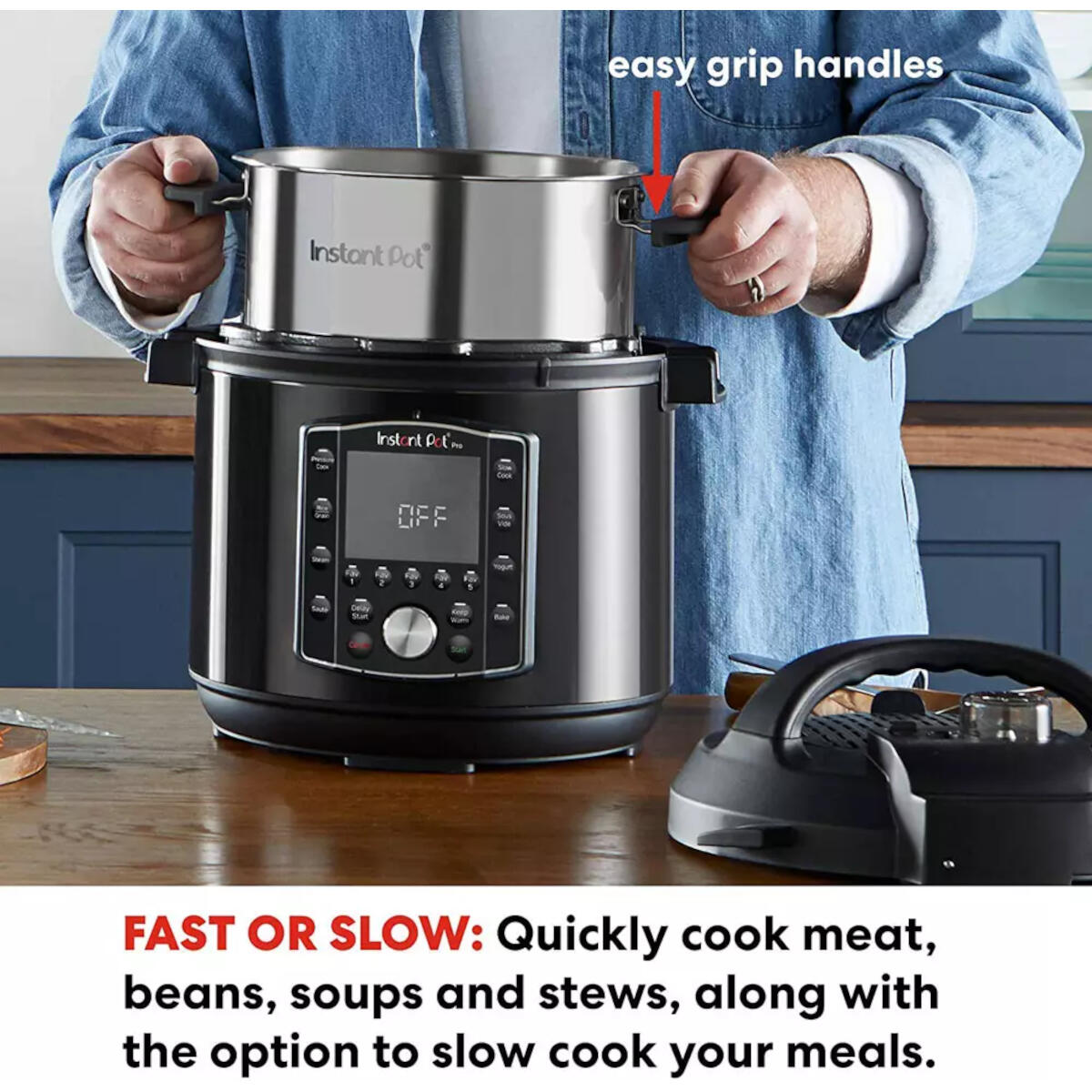 Een Instant Pot, met een pan erop. Tekst zegt 'Fast or Slow'.