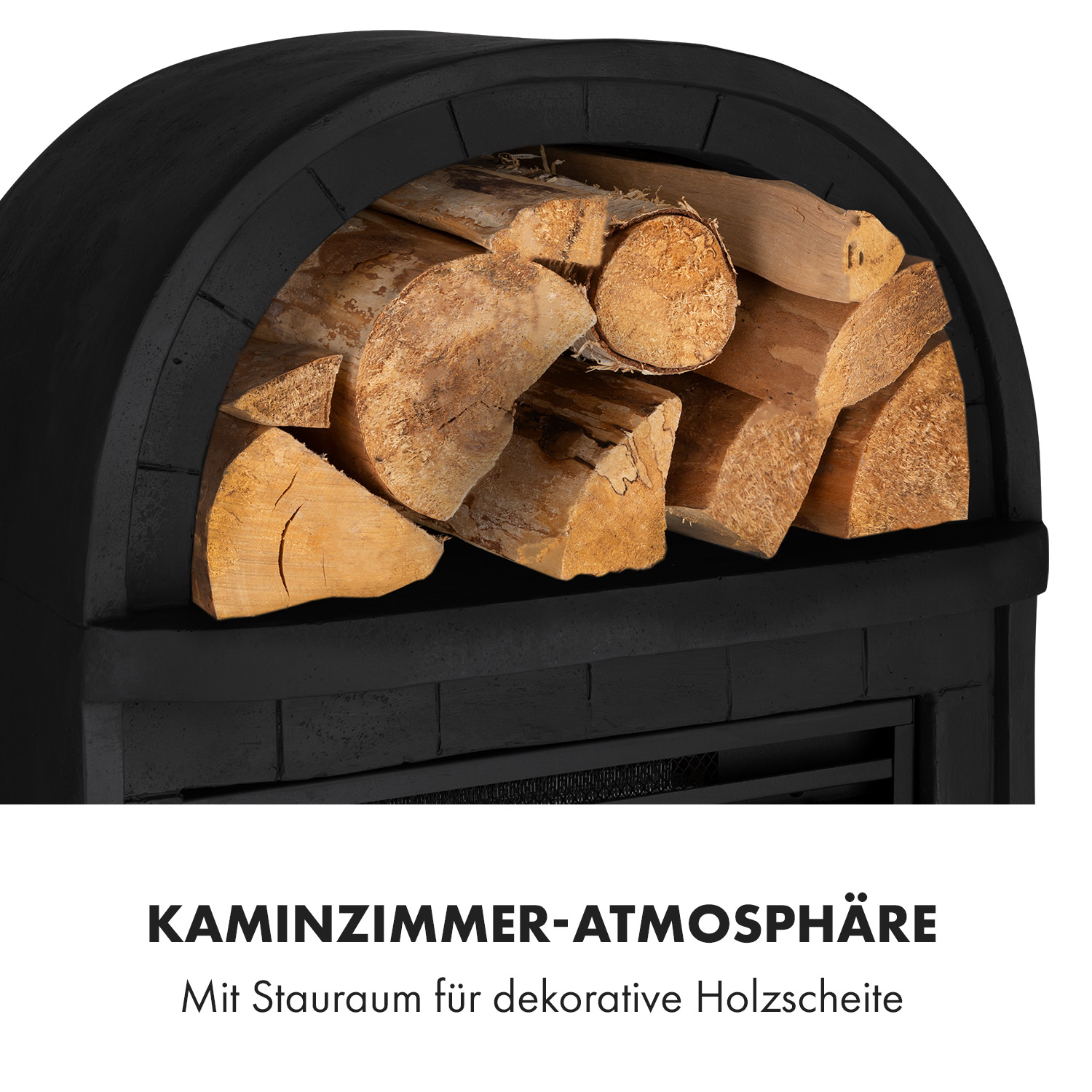 Ein schwarzer Kamin, gefüllt mit Holzscheiten. Text unten: Kaminzimmer-Atmosphäre.