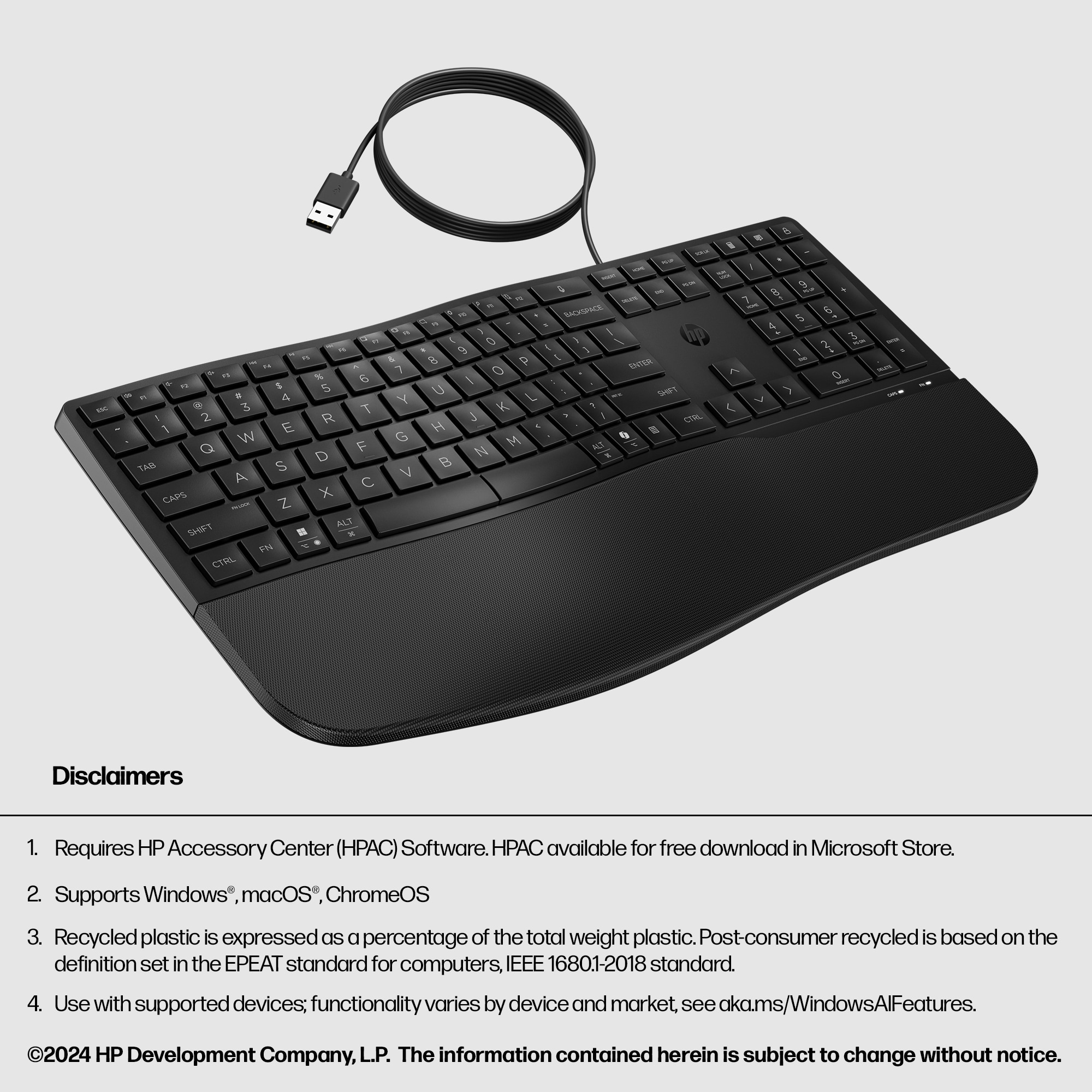 Teclado negro con reposamuñecas, cable USB y texto en la parte inferior.