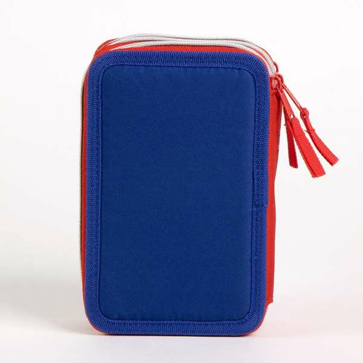 Etui, blau, rot und weiß. Das Etui ist rechteckig und hat einen Reißverschluss und einen Reißverschlusszieher.