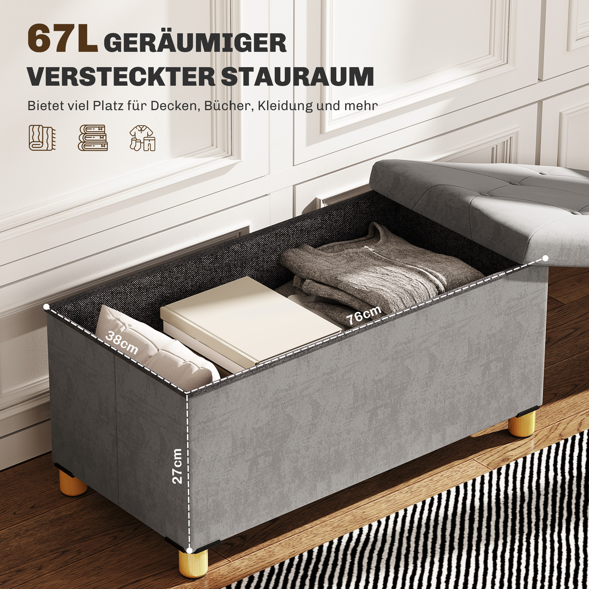 Eine graue Aufbewahrungsbox mit offenem Deckel, die den Inhalt zeigt, und Holzbeinen, vor einem Raum.