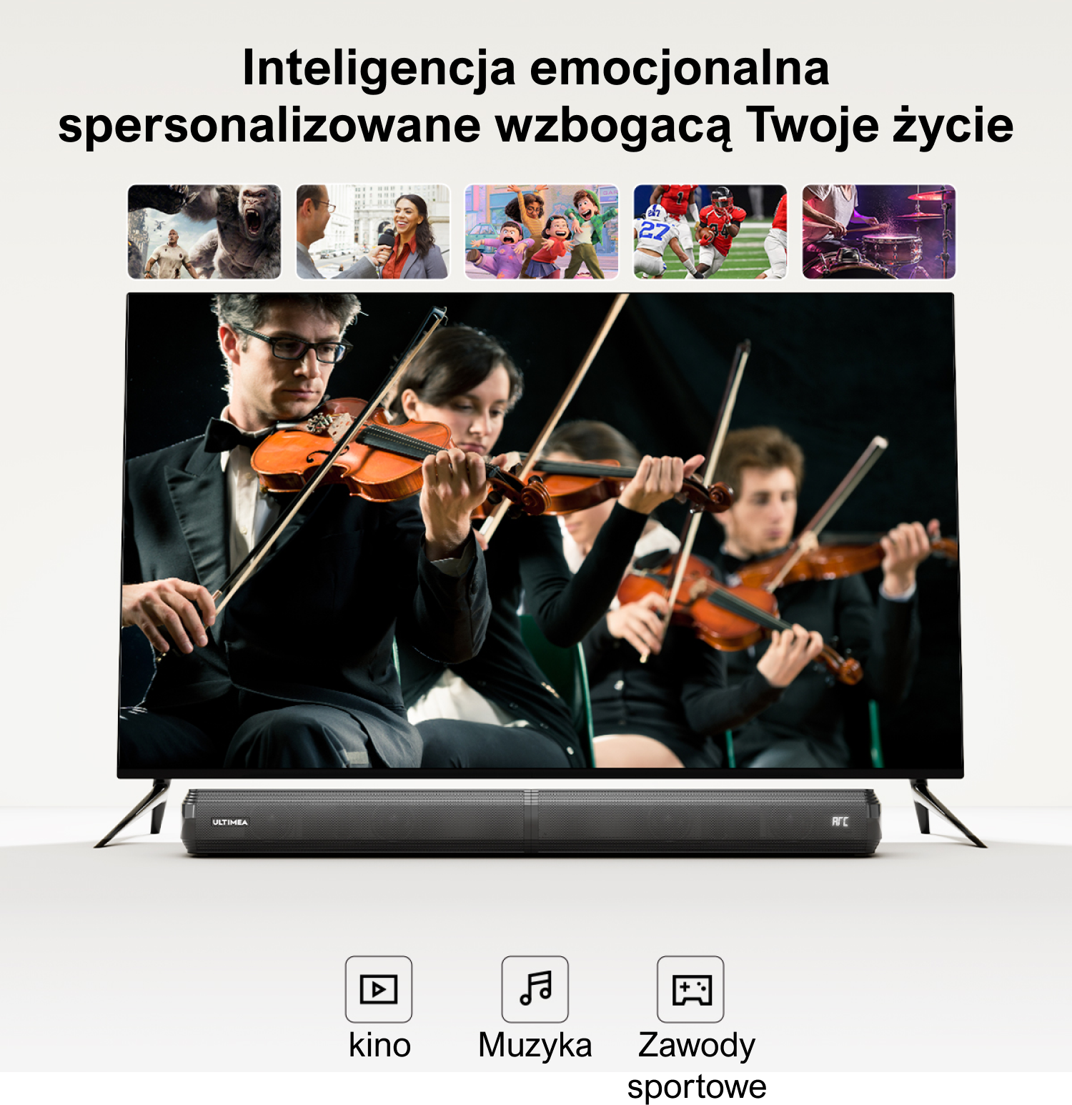 Ludzie oglądają telewizję z soundbarem. Widoczna scena koncertu skrzypcowego.