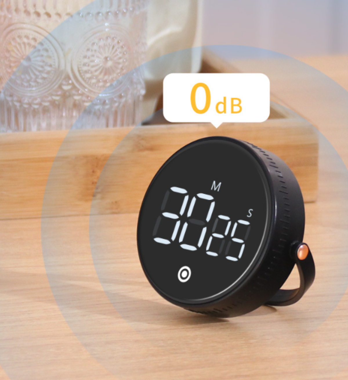 Digitaler Timer zeigt 30:25. Er ist schwarz mit weißen Ziffern und einem Ständer auf Holzoberfläche.