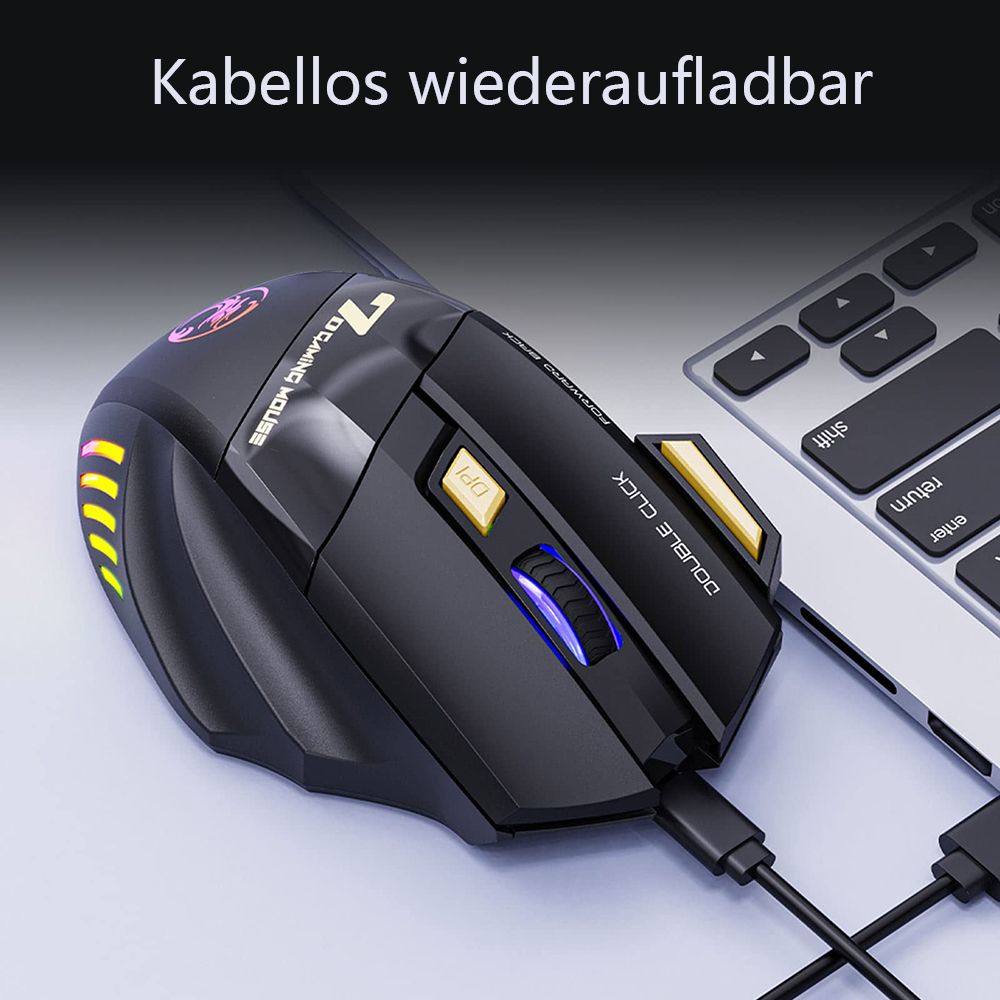 Schwarze Gaming-Maus mit RGB-Beleuchtung, per Kabel mit Laptop verbunden.