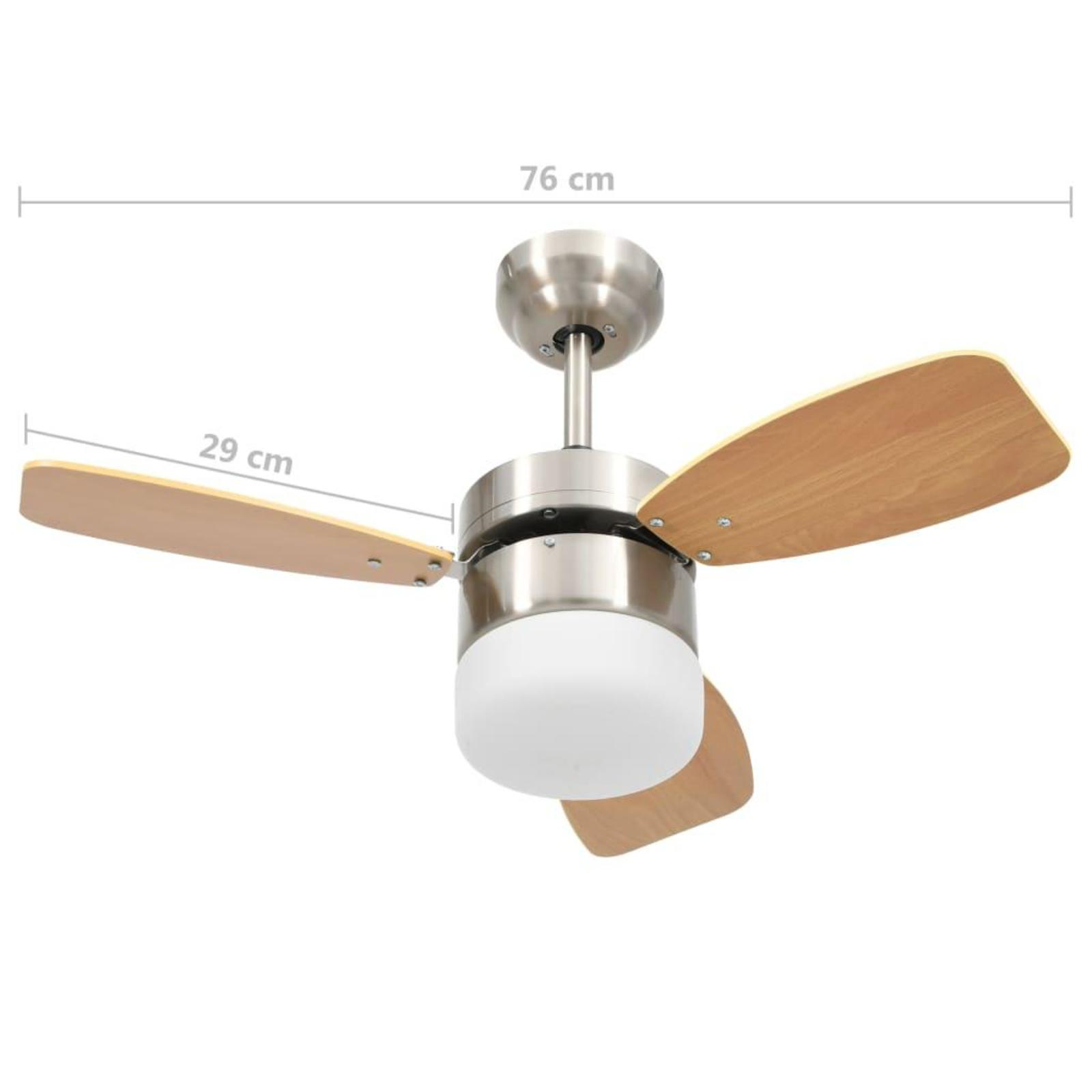 Deckenventilator mit drei Holzflügeln und zentralem Licht. Abmessungen notiert.
