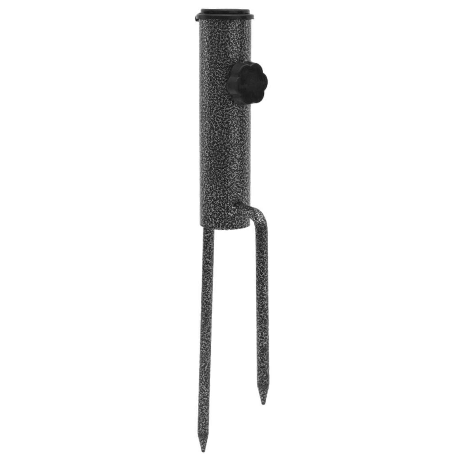 Metall-Regenschirmständer-Spike auf weißem Hintergrund.