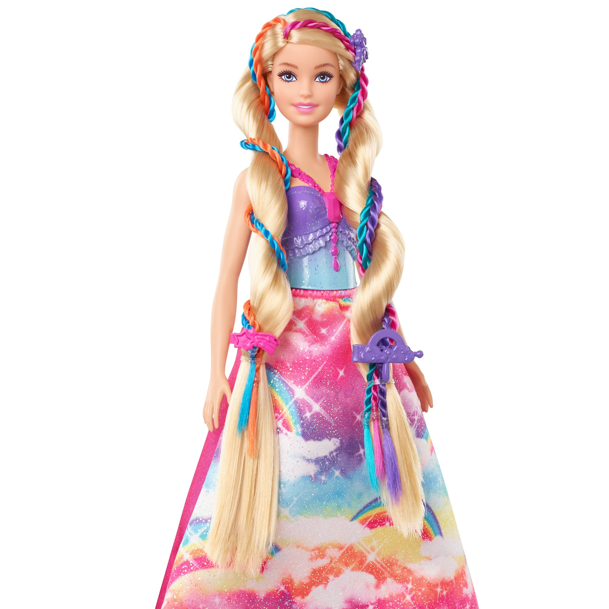 Bambola Barbie con lunghi capelli biondi, intrecciati, che indossa un abito arcobaleno.