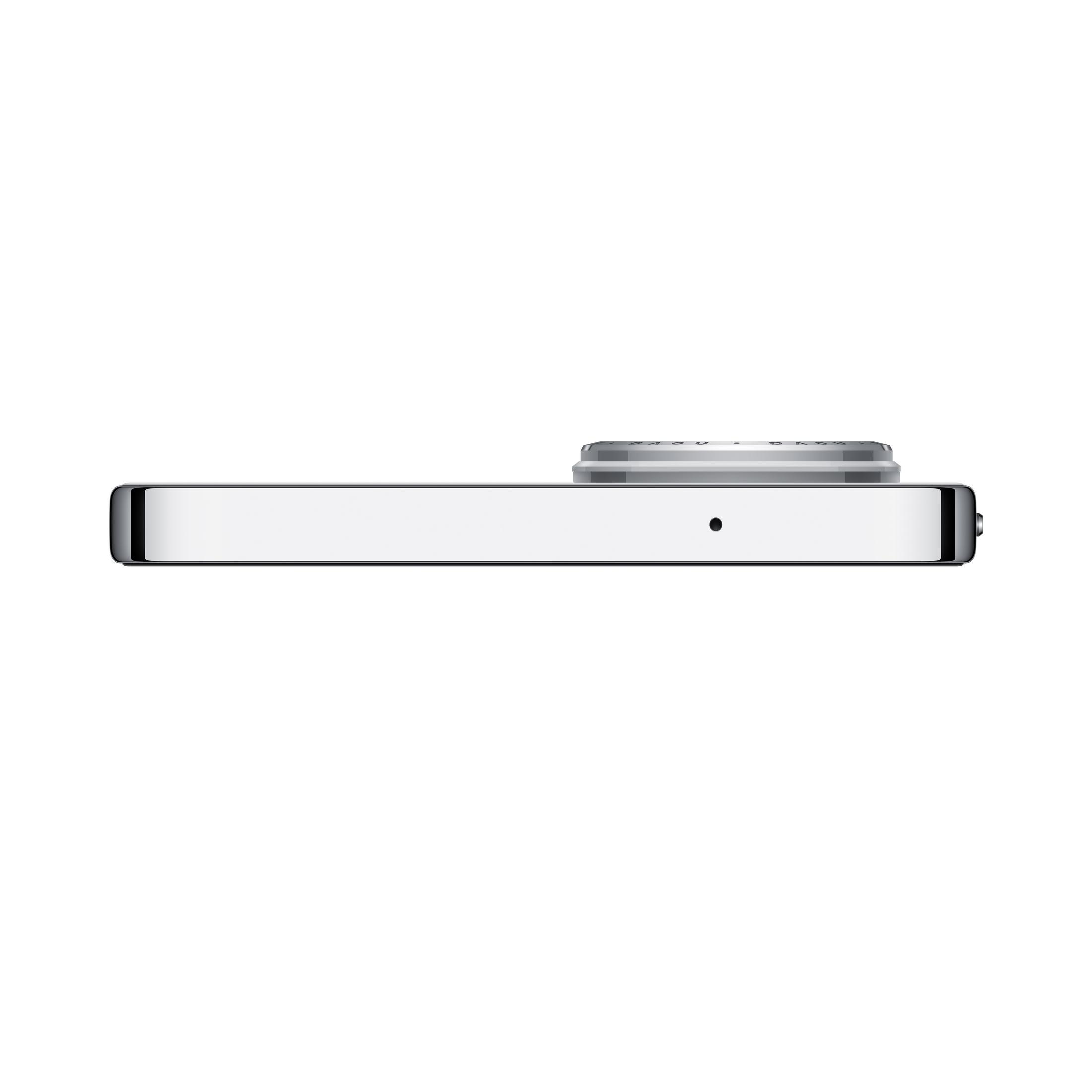 Silbernes Smartphone, Seitenansicht, Kamera- und Mikrofon-Details.