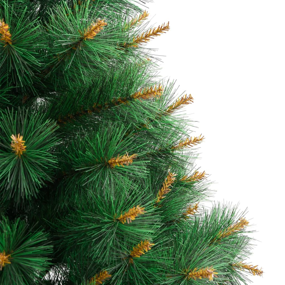 Nahaufnahme eines grünen Weihnachtsbaumzweigs mit Nadeln und braunen Zapfen.